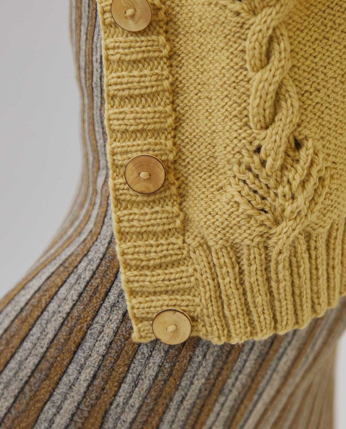 Women's Cardigan Pattern P.Ecolaine Rye