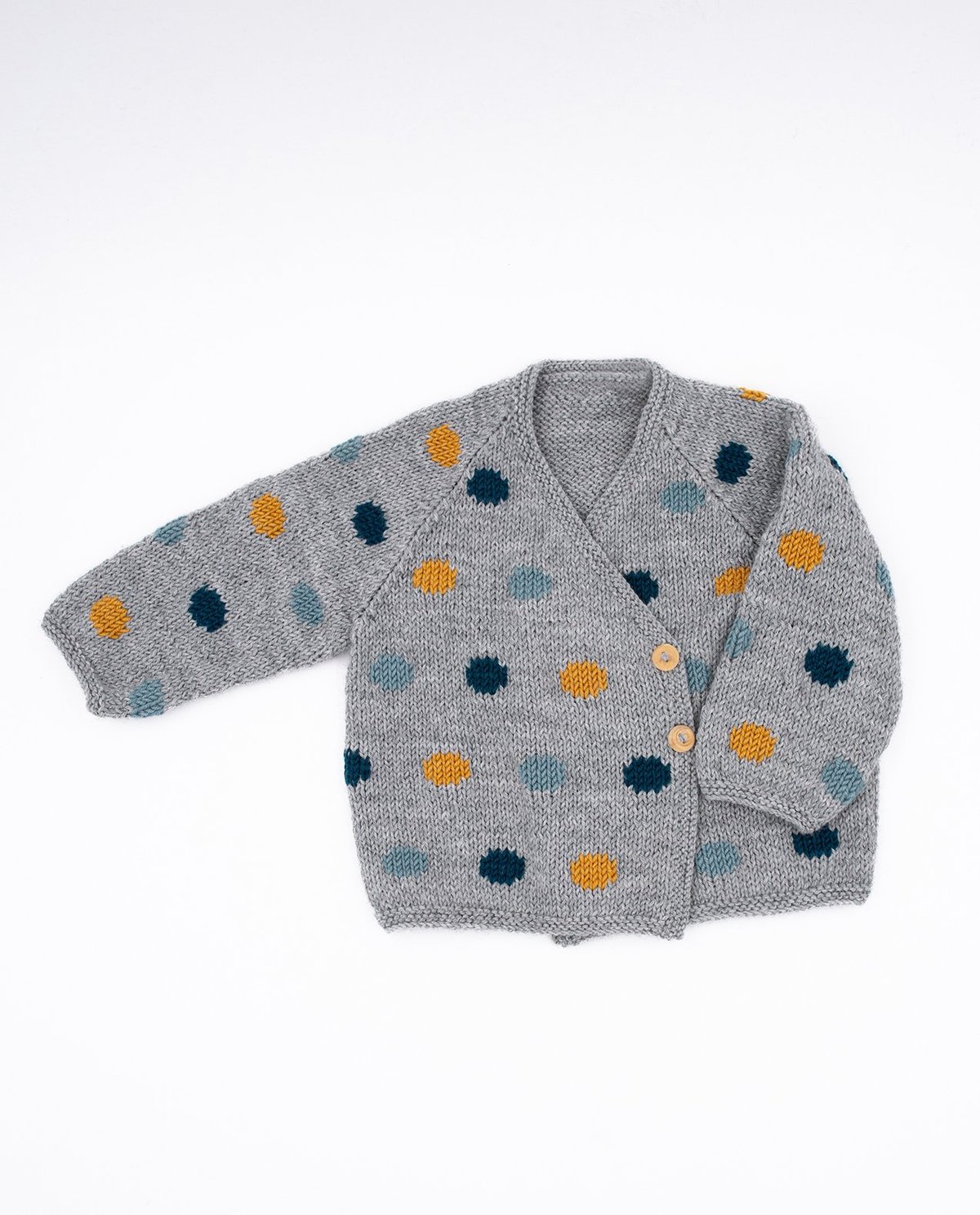 Baby cardigan pattern Laurie