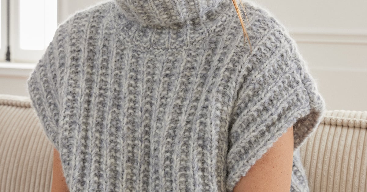2 Pulls fille Taille 128 cm (D'occasion) à Sion pour CHF 5 - avec