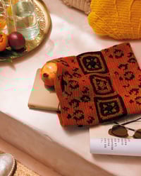 Oran Tote Accessories Model