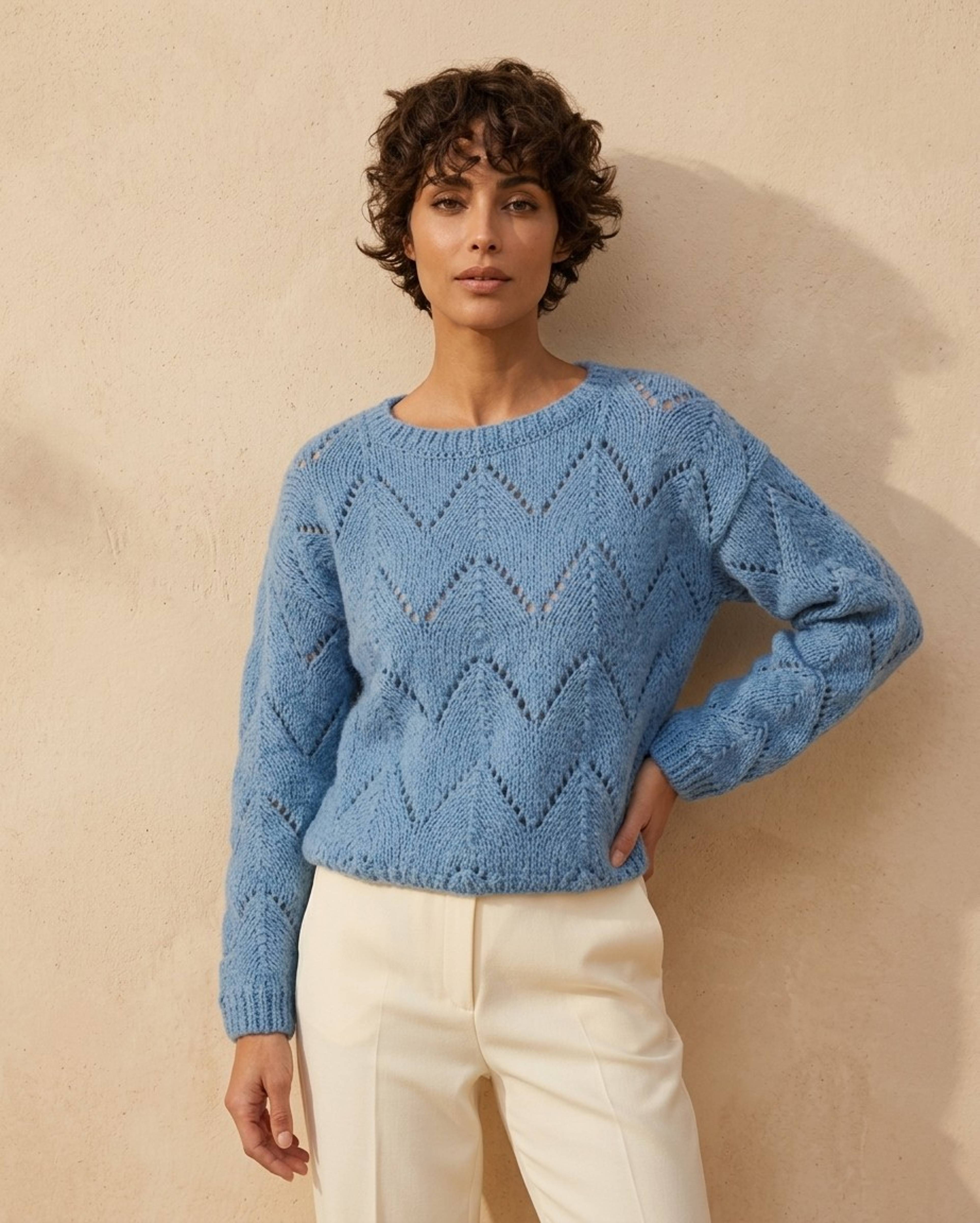 Women’s Sweater Model Gaëlla