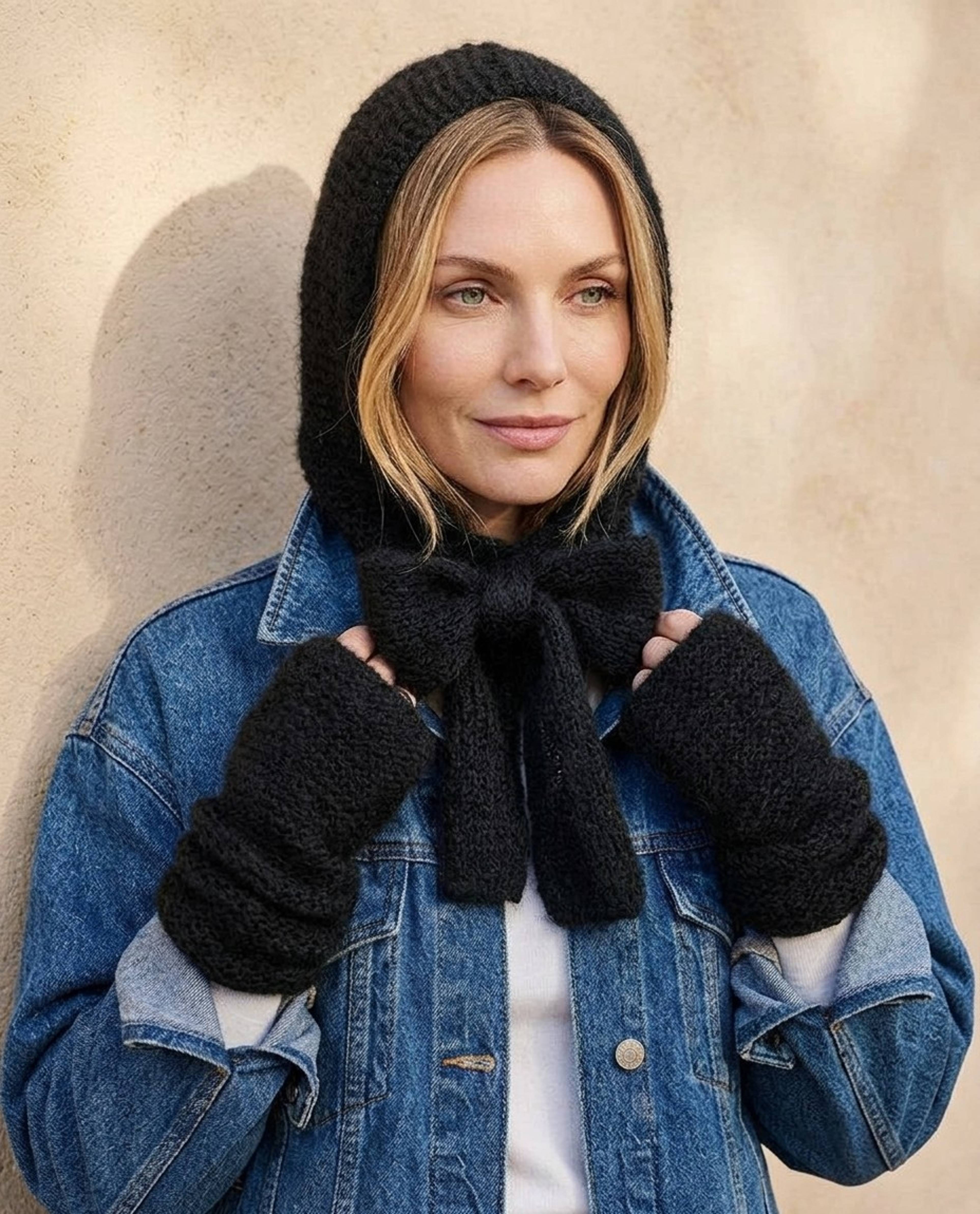 Modèle Cagoule Et Mitaines Femme Diana