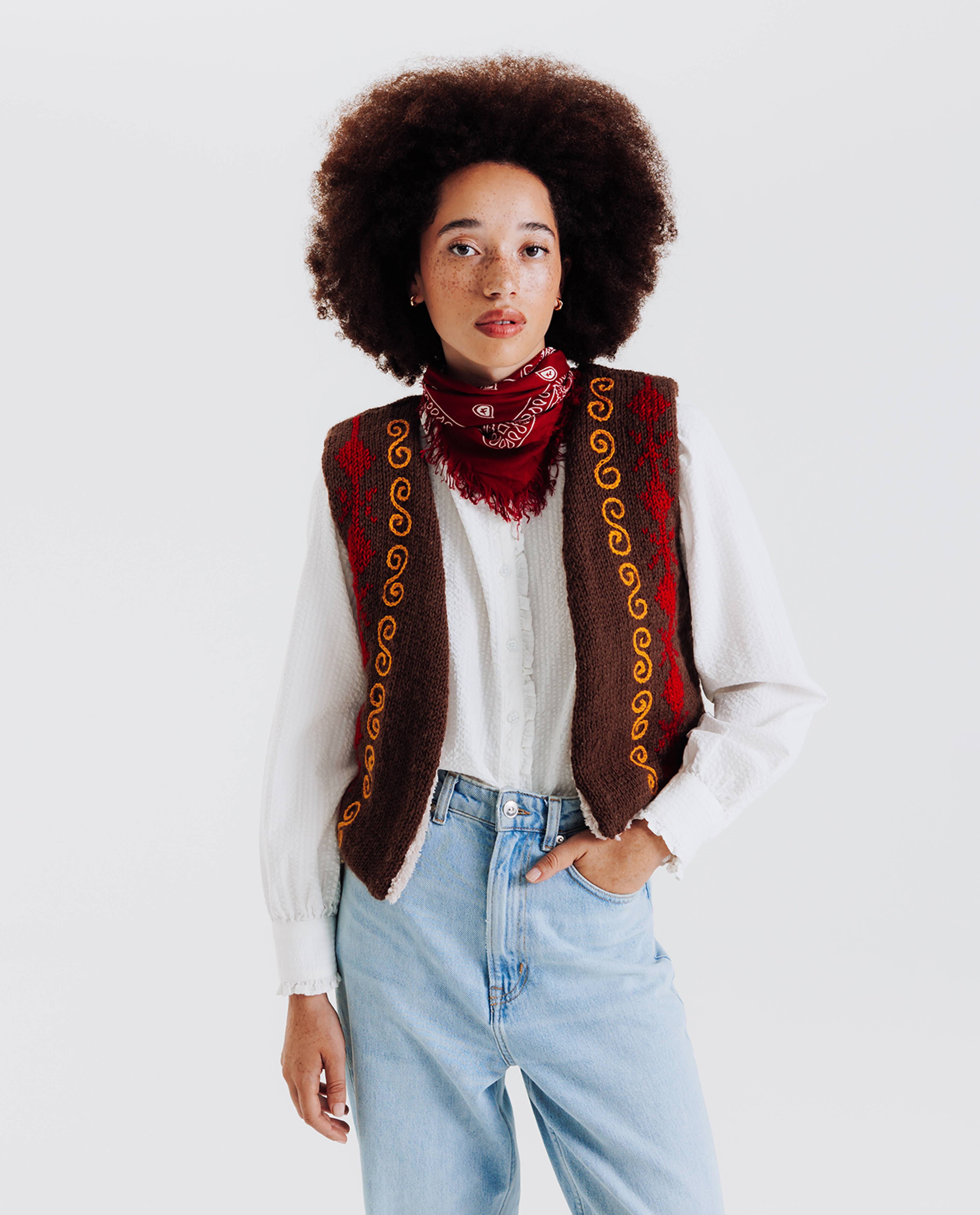Women's Country Cardigan Model