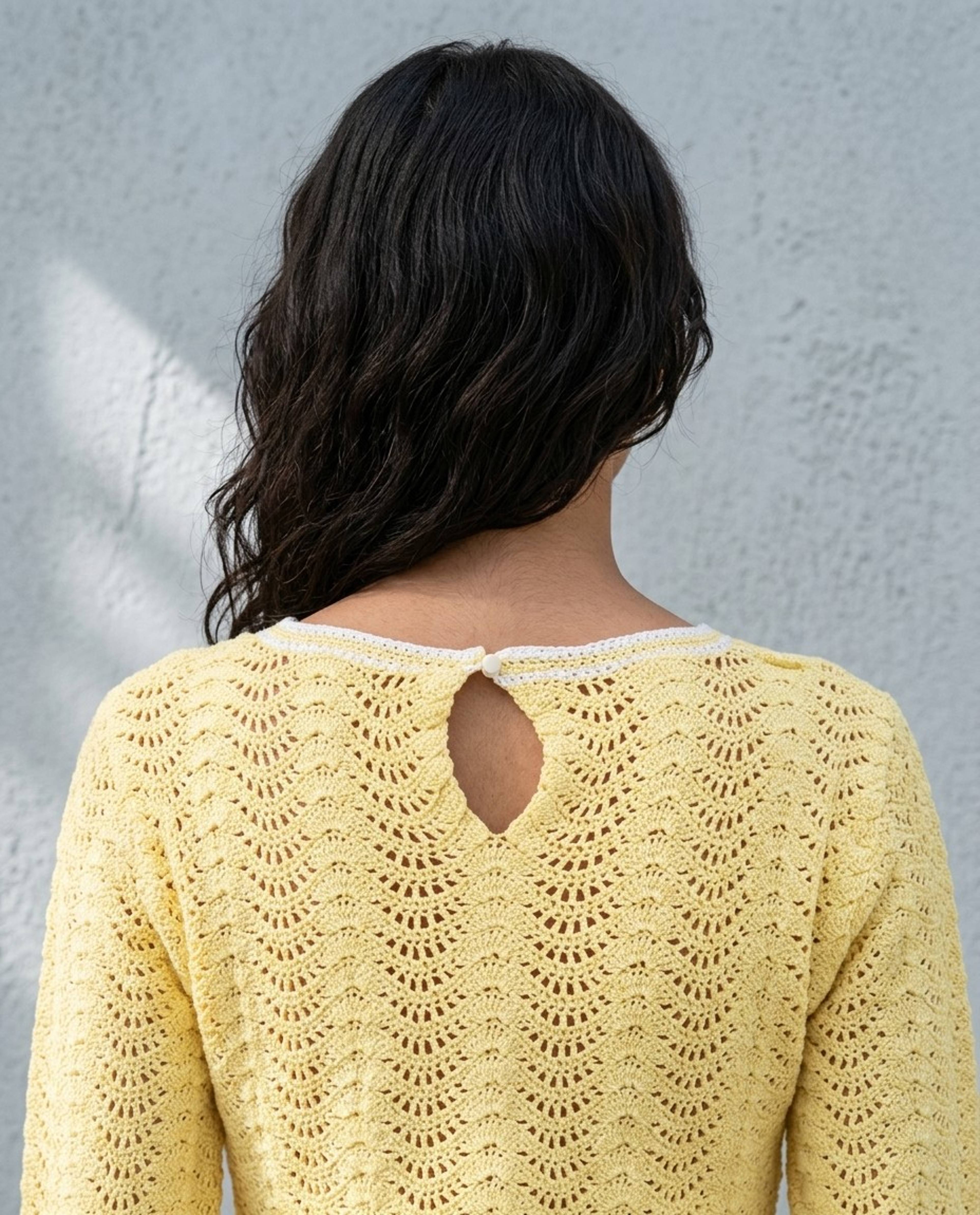 Women's Sweater Model Sunny