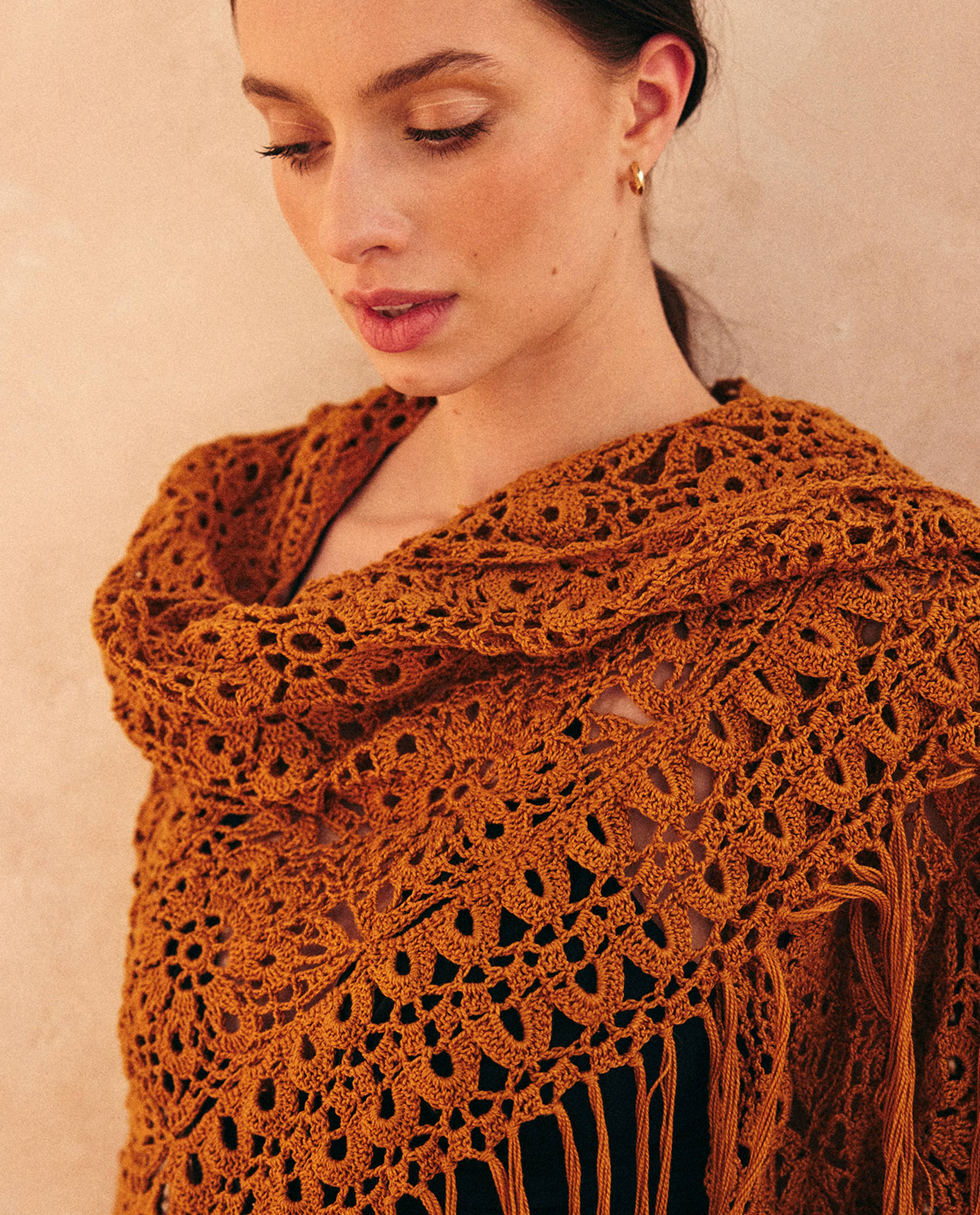 Women's Shawl Model Joely