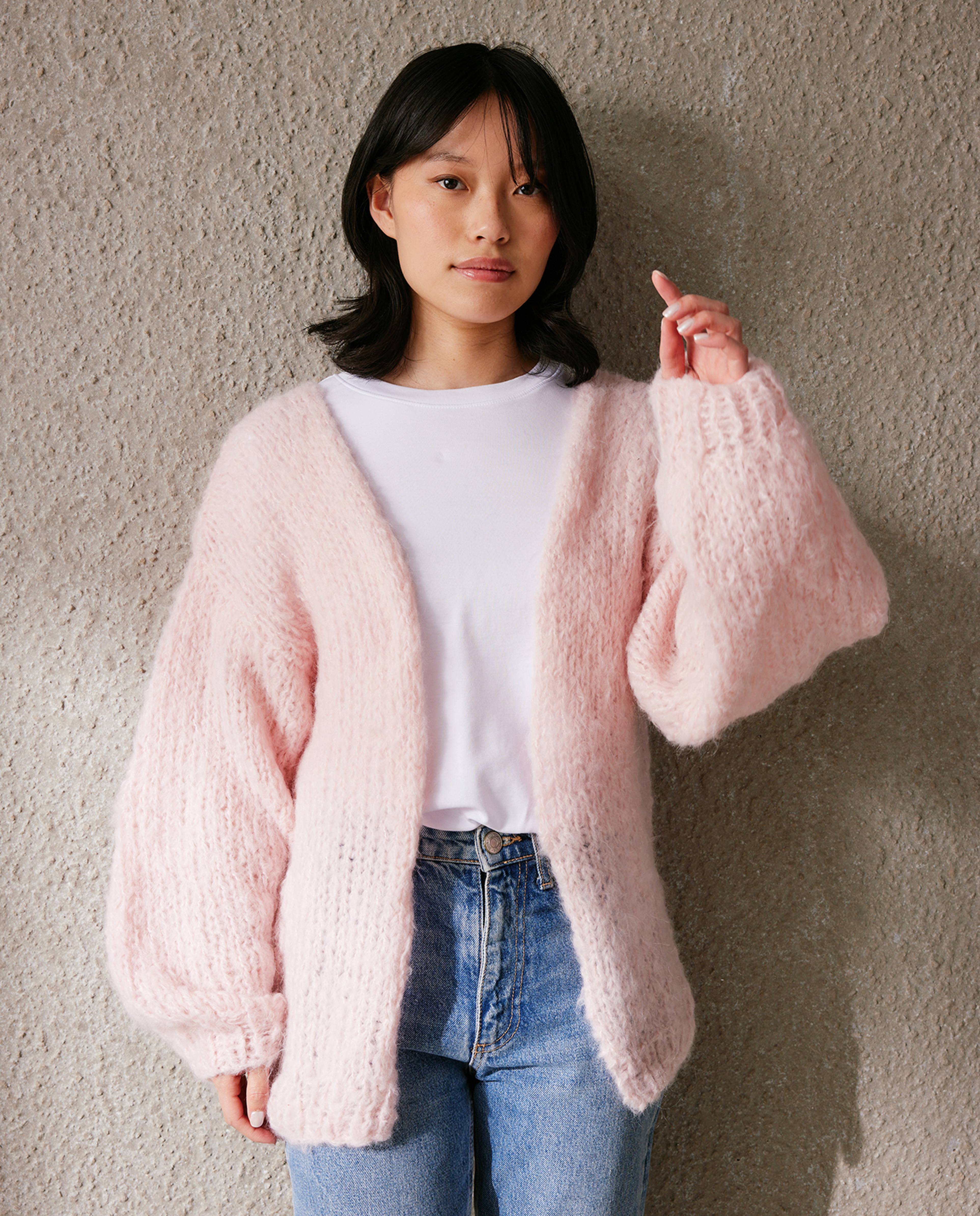 Brady Women's Cardigan Pattern