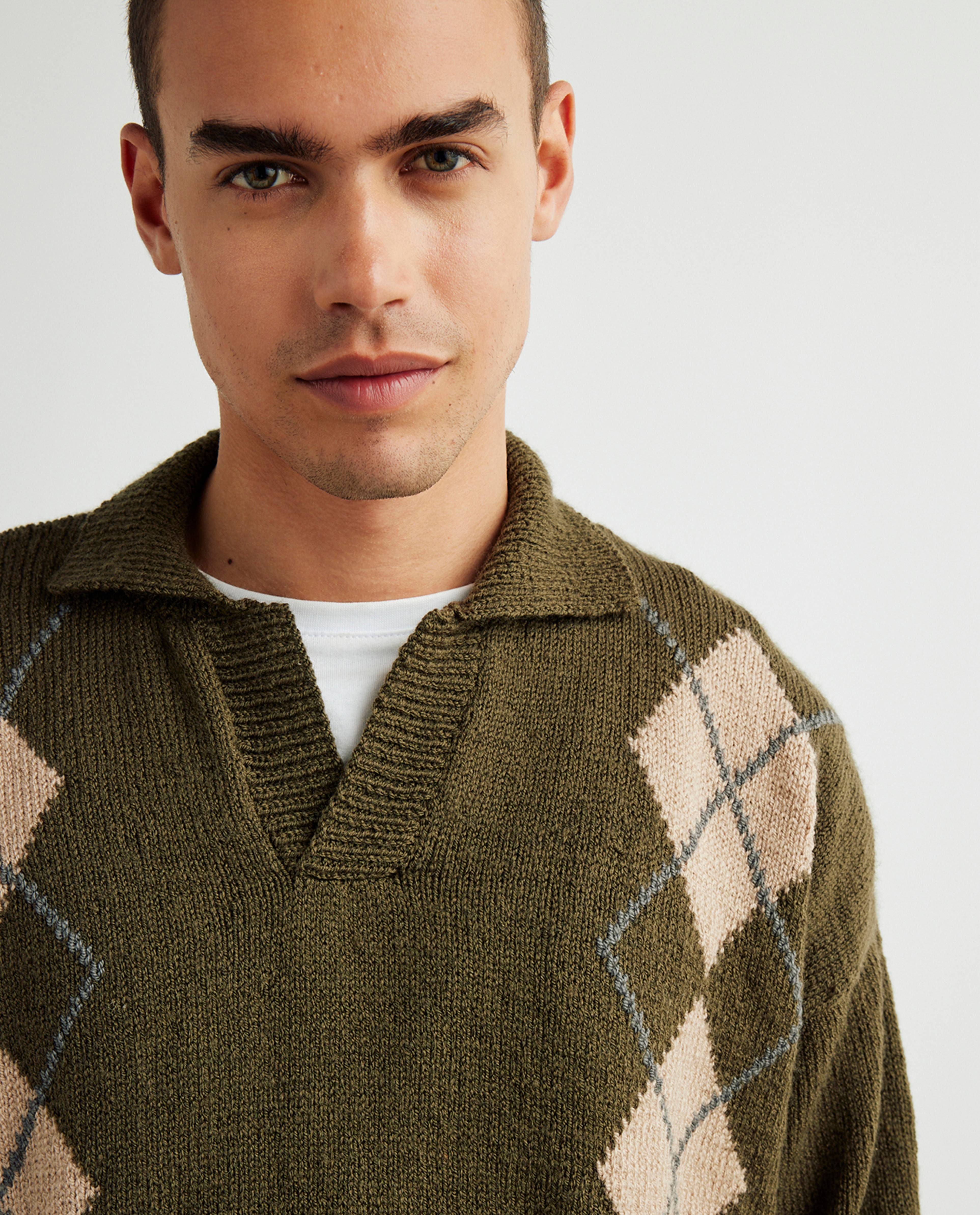 Aron Herentrui Model