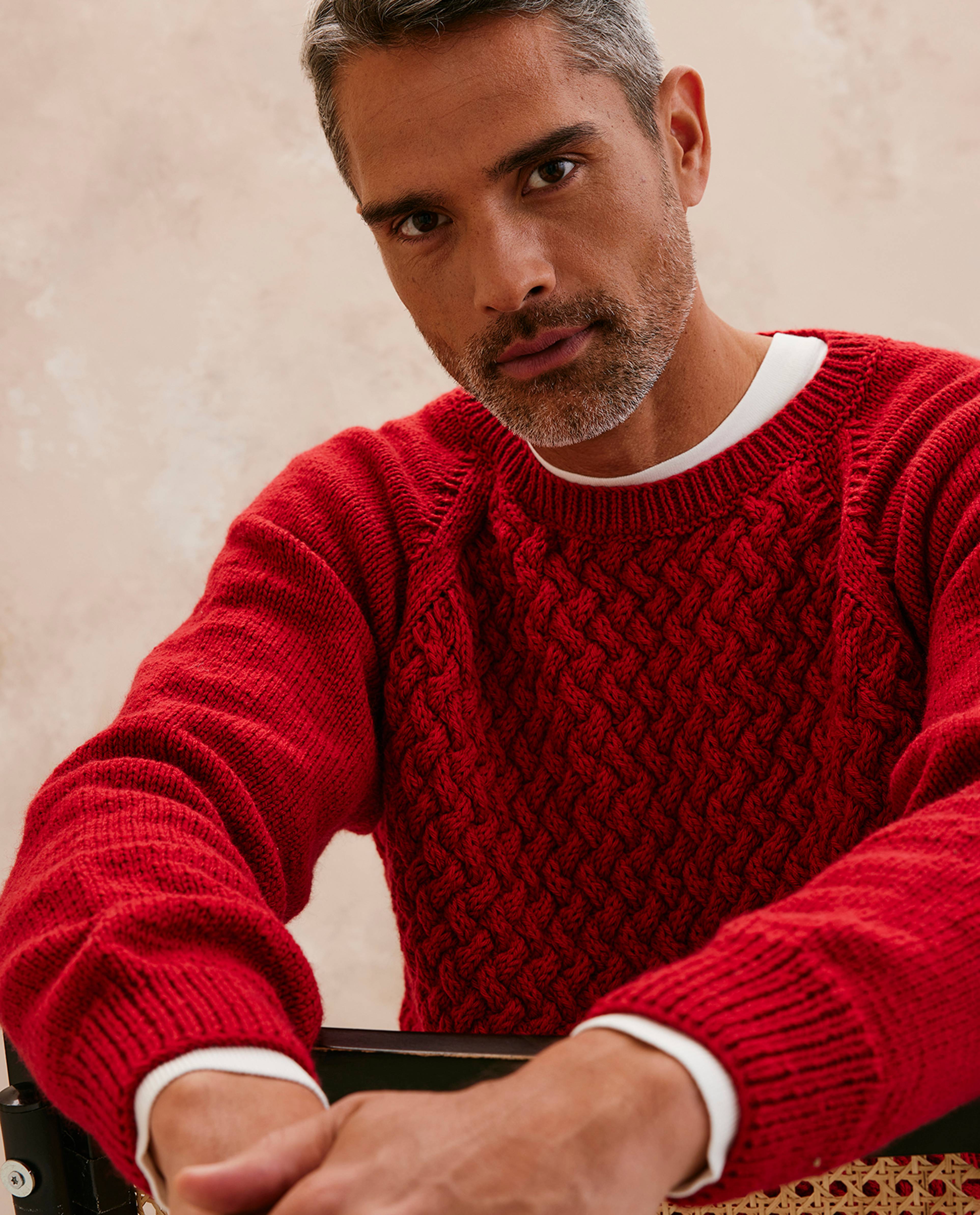 Modèle Pull Homme Romain