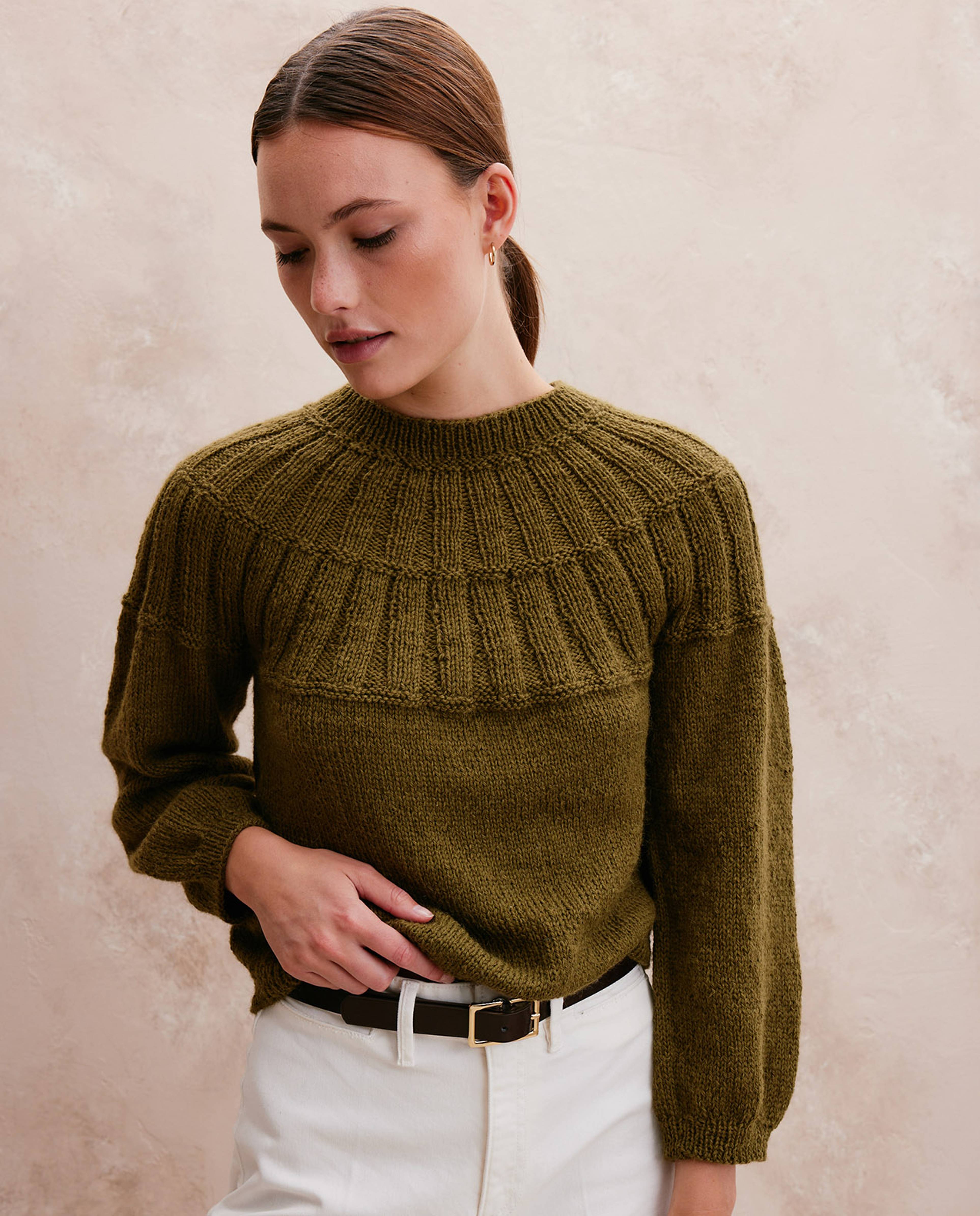 Women's Sweater Model Valerme