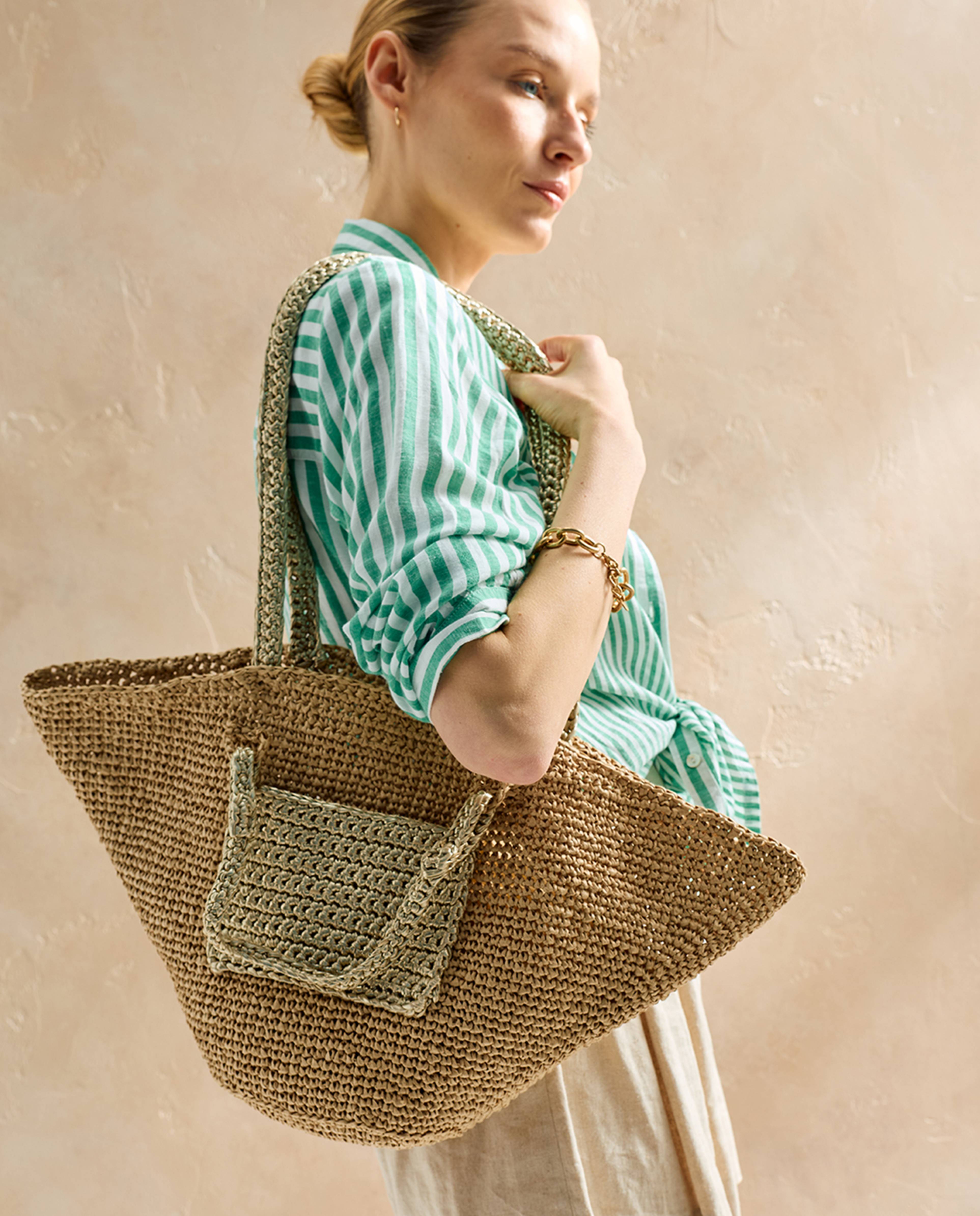 Modèle Accessoire Sac June