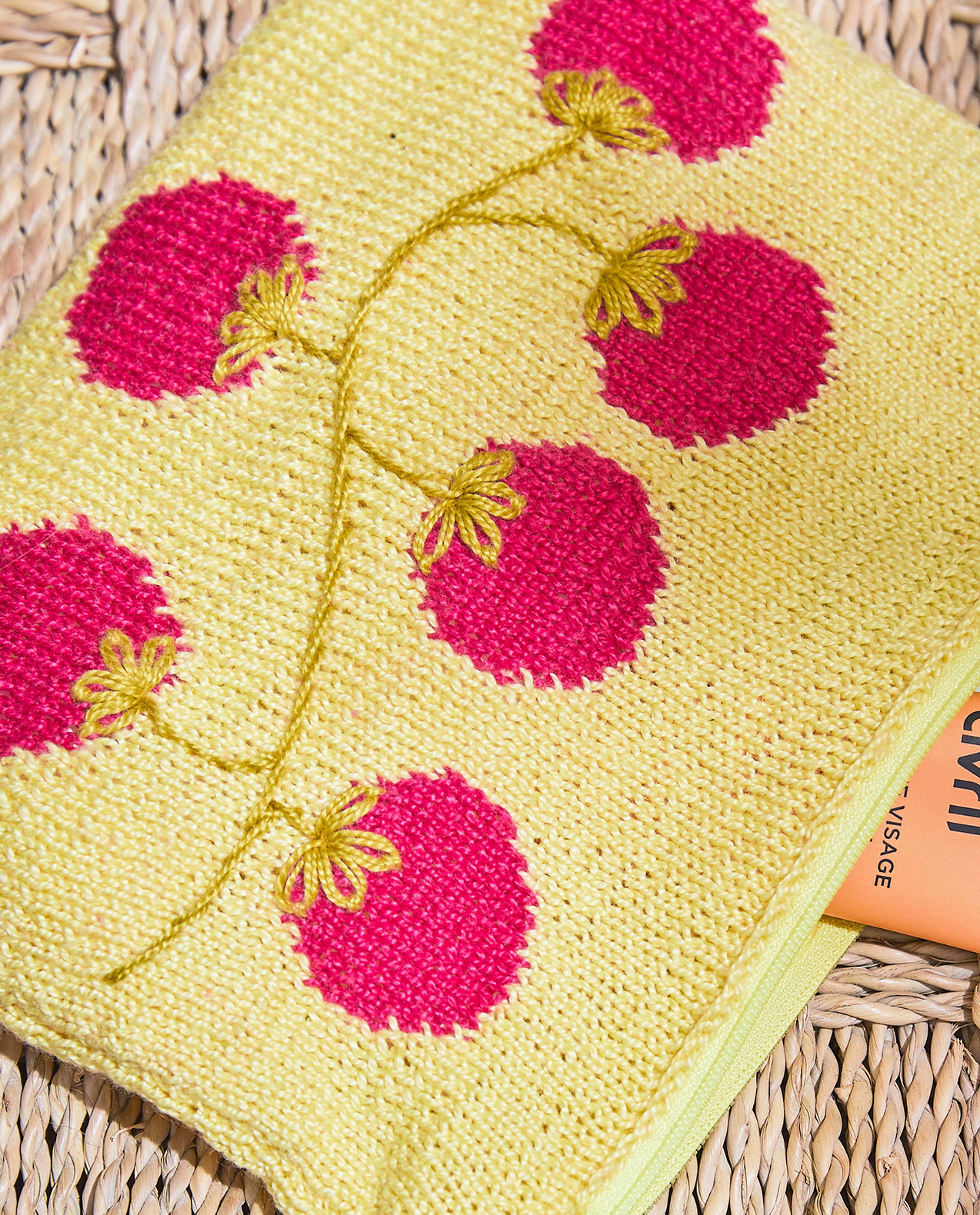 Modèle Accessoire Pochette Parme