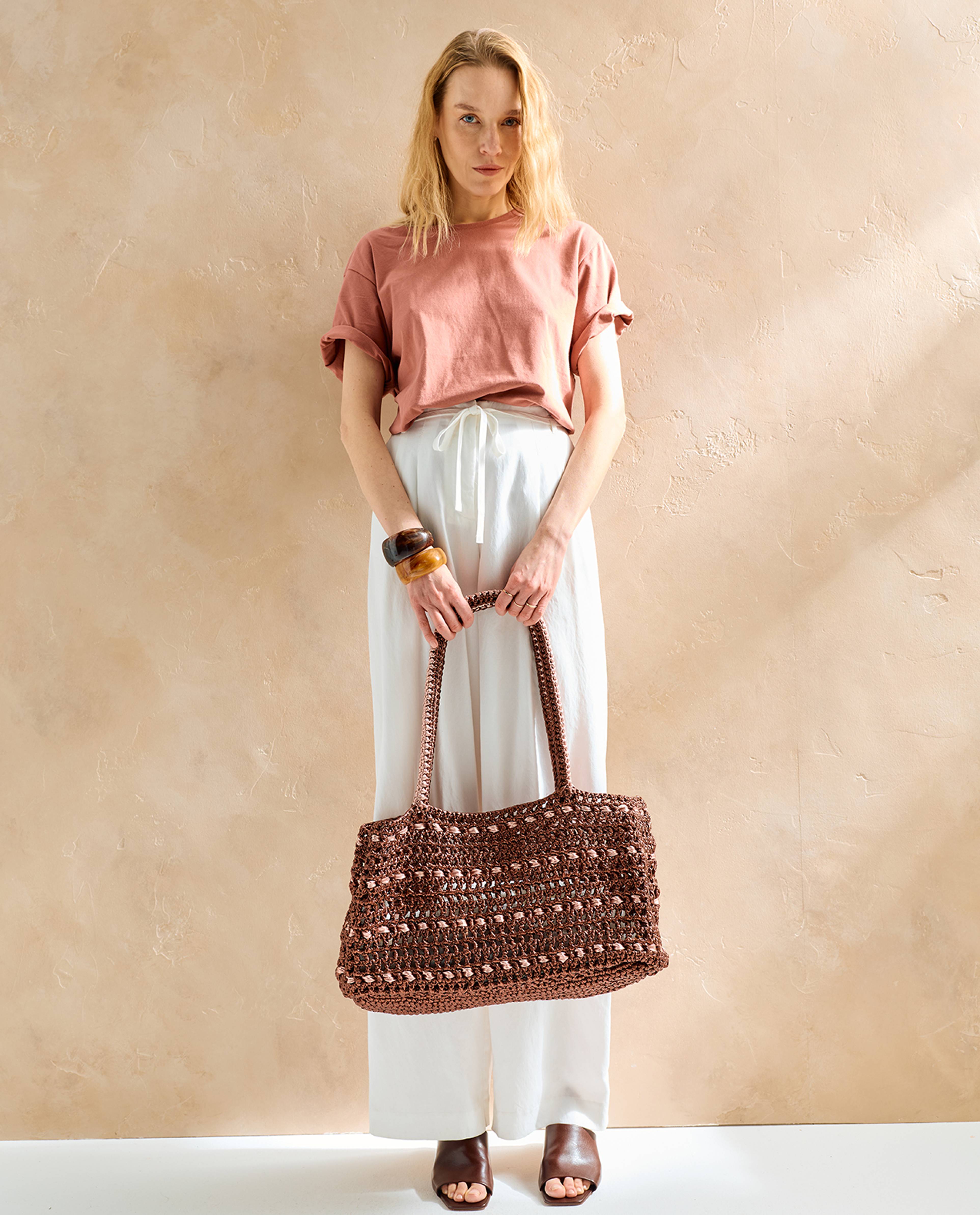 Modèle Accessoire Panier Nore