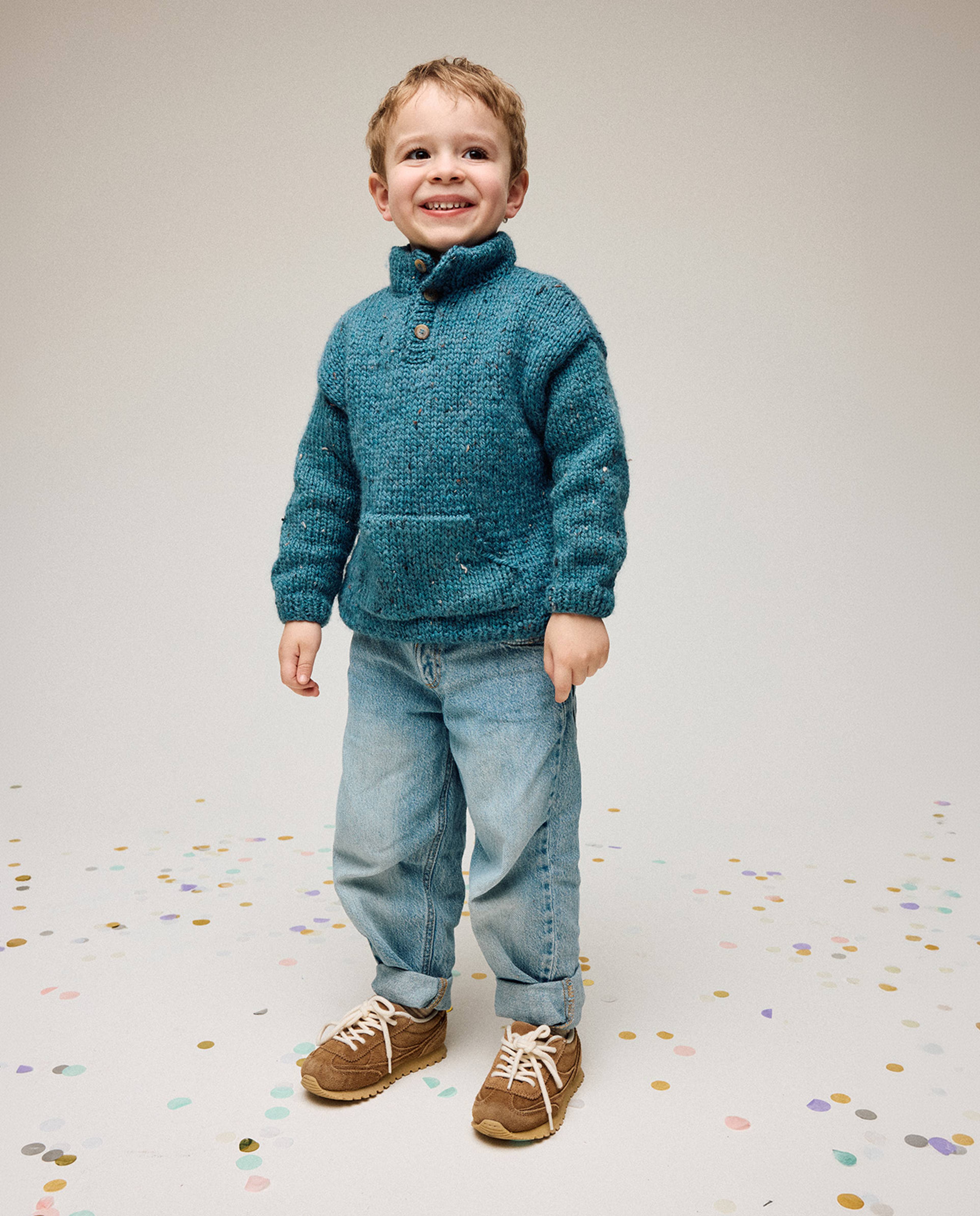Children's Sweater Model Yaël