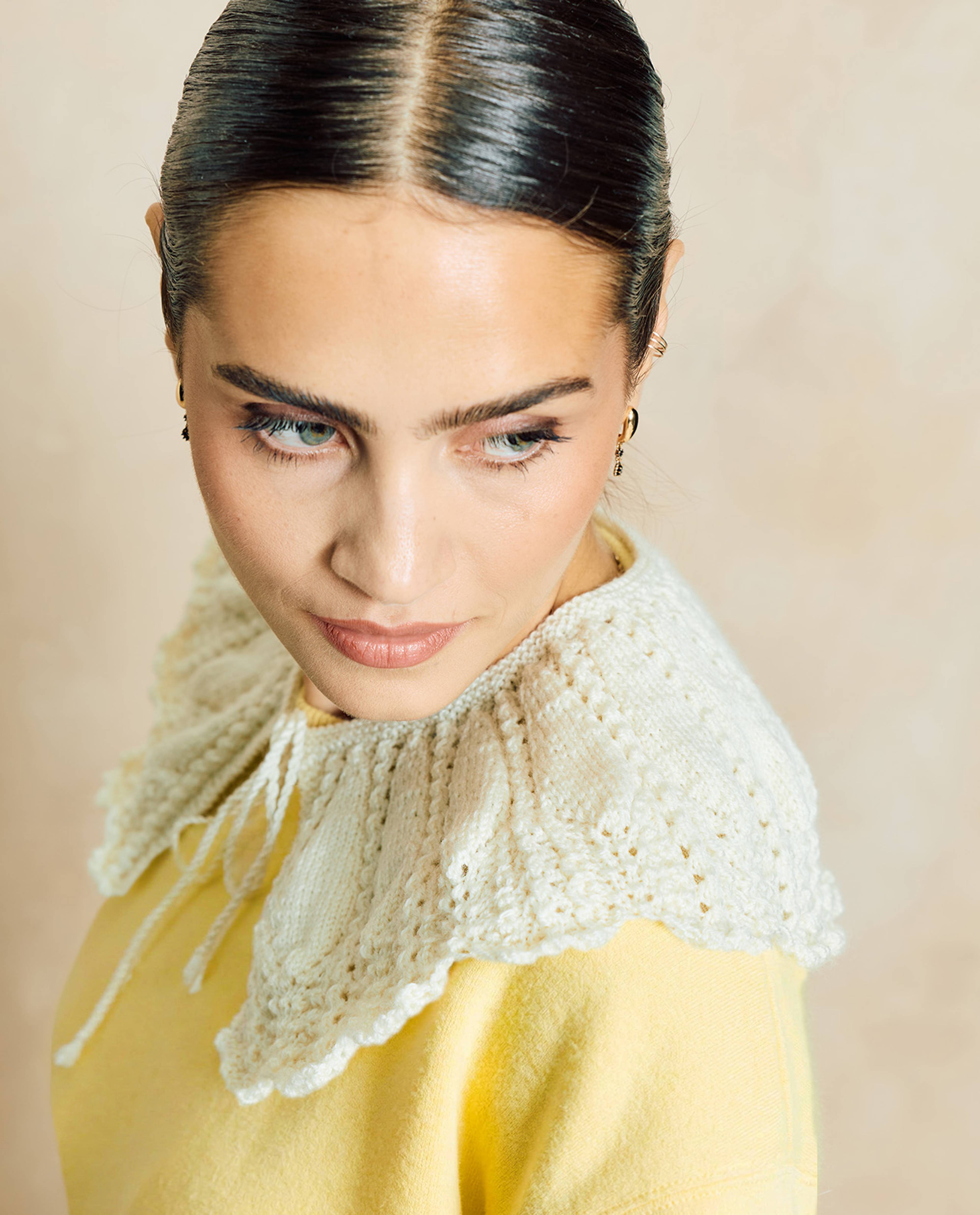 Modèle Accessoire Col Béonie