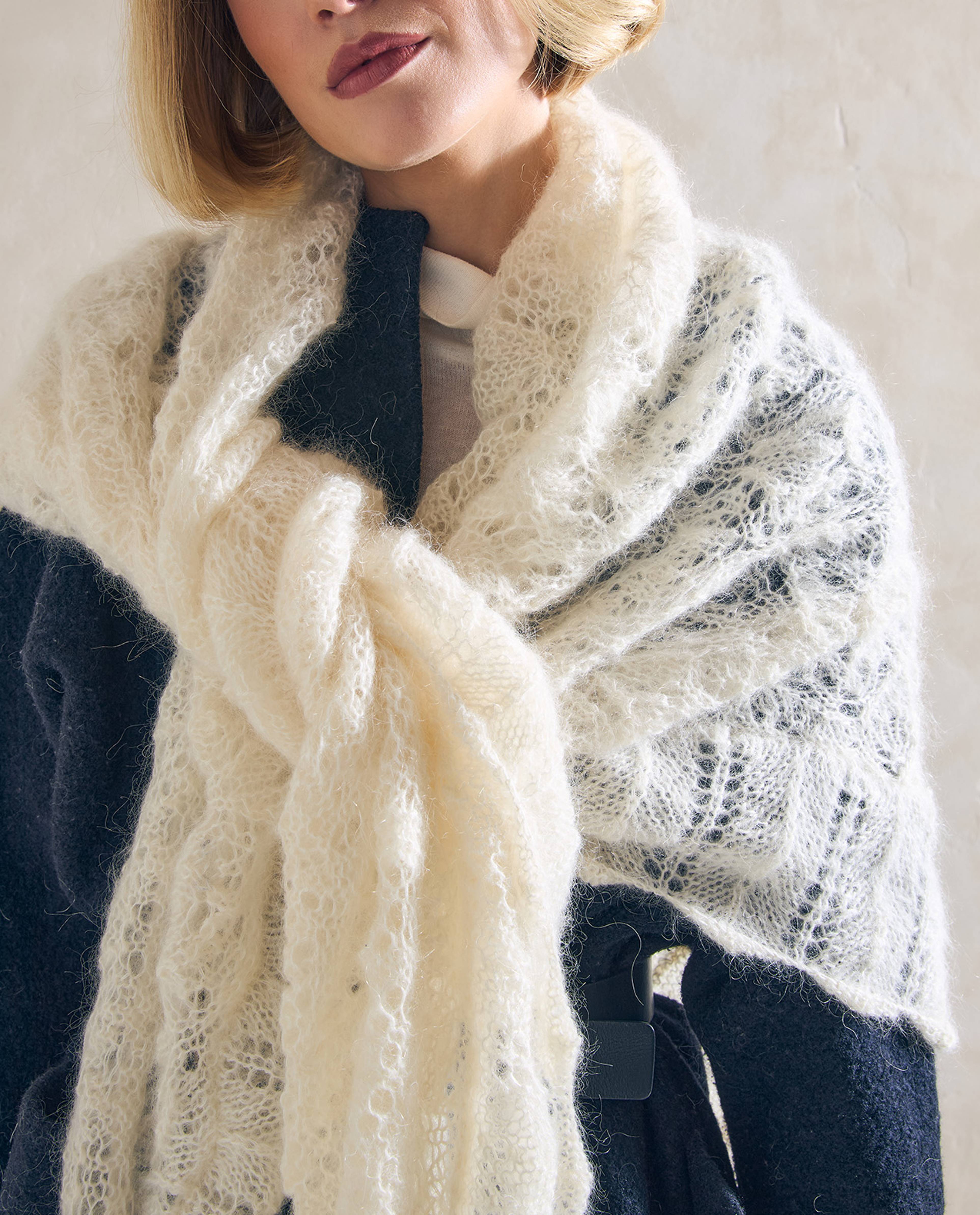 Modèle Accessoire Châle Femme Céléna