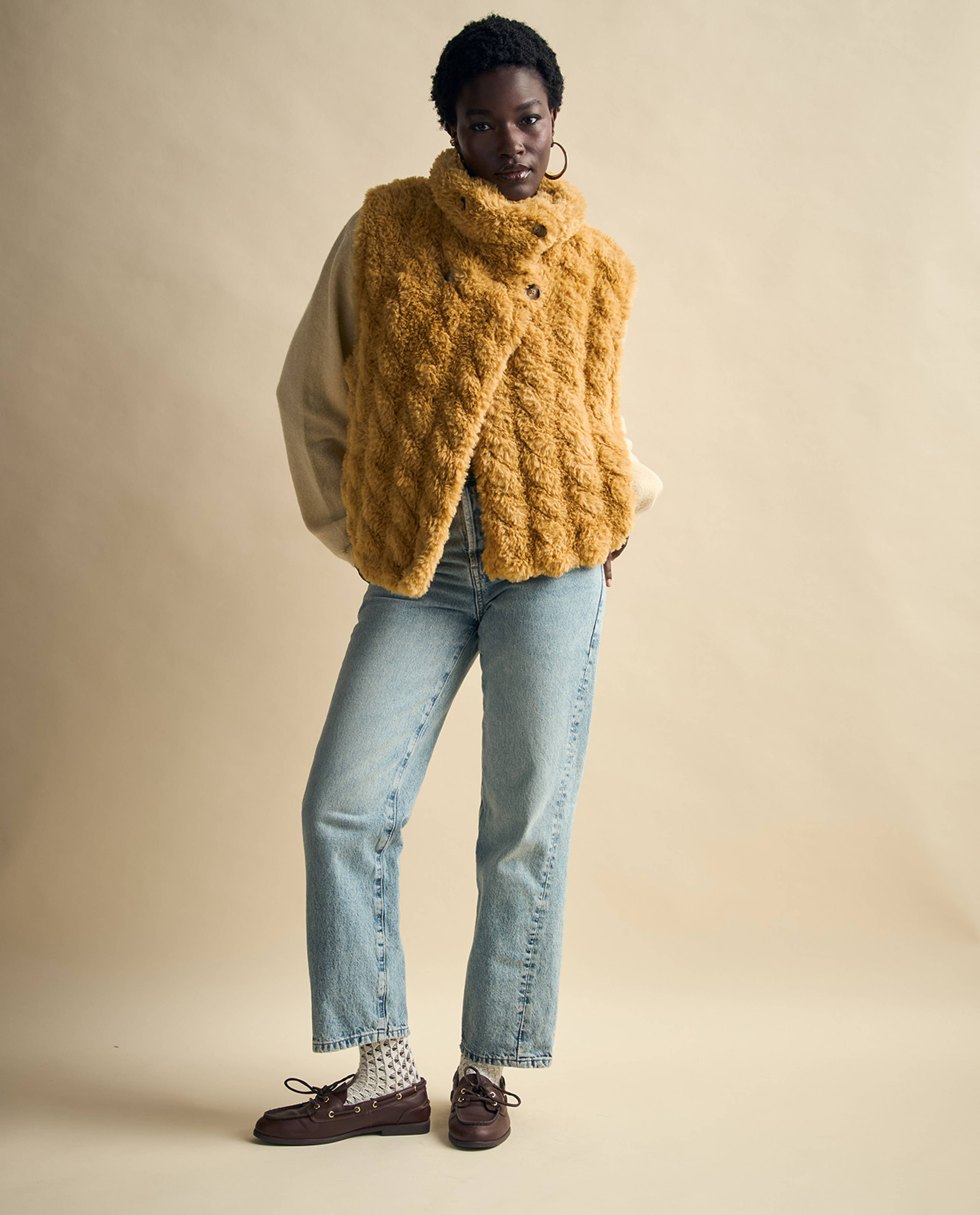 Modèle Veste Femme Sans Manches Gala