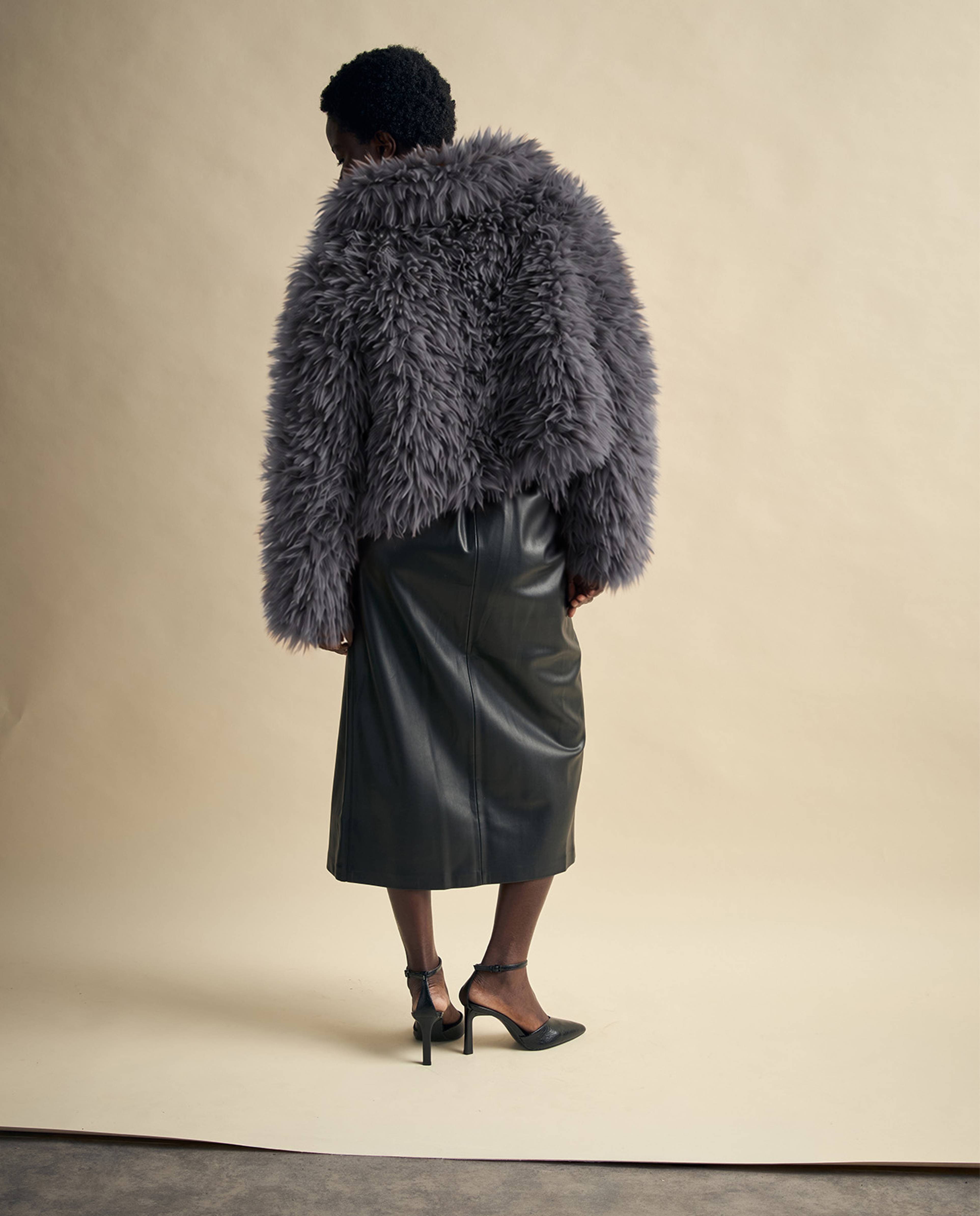 Modèle Veste Femme Poeiti