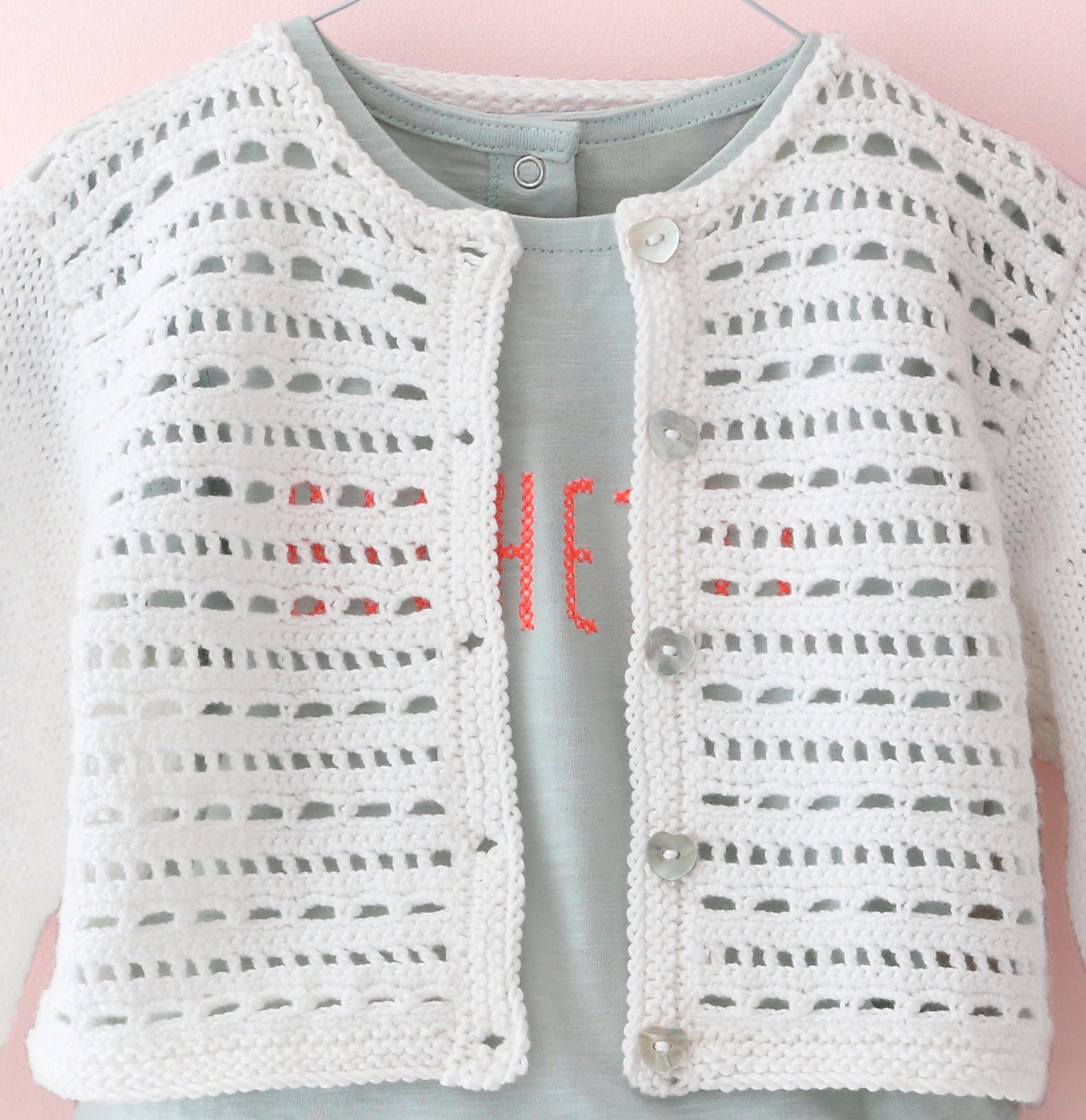 Florie Cardigan Model