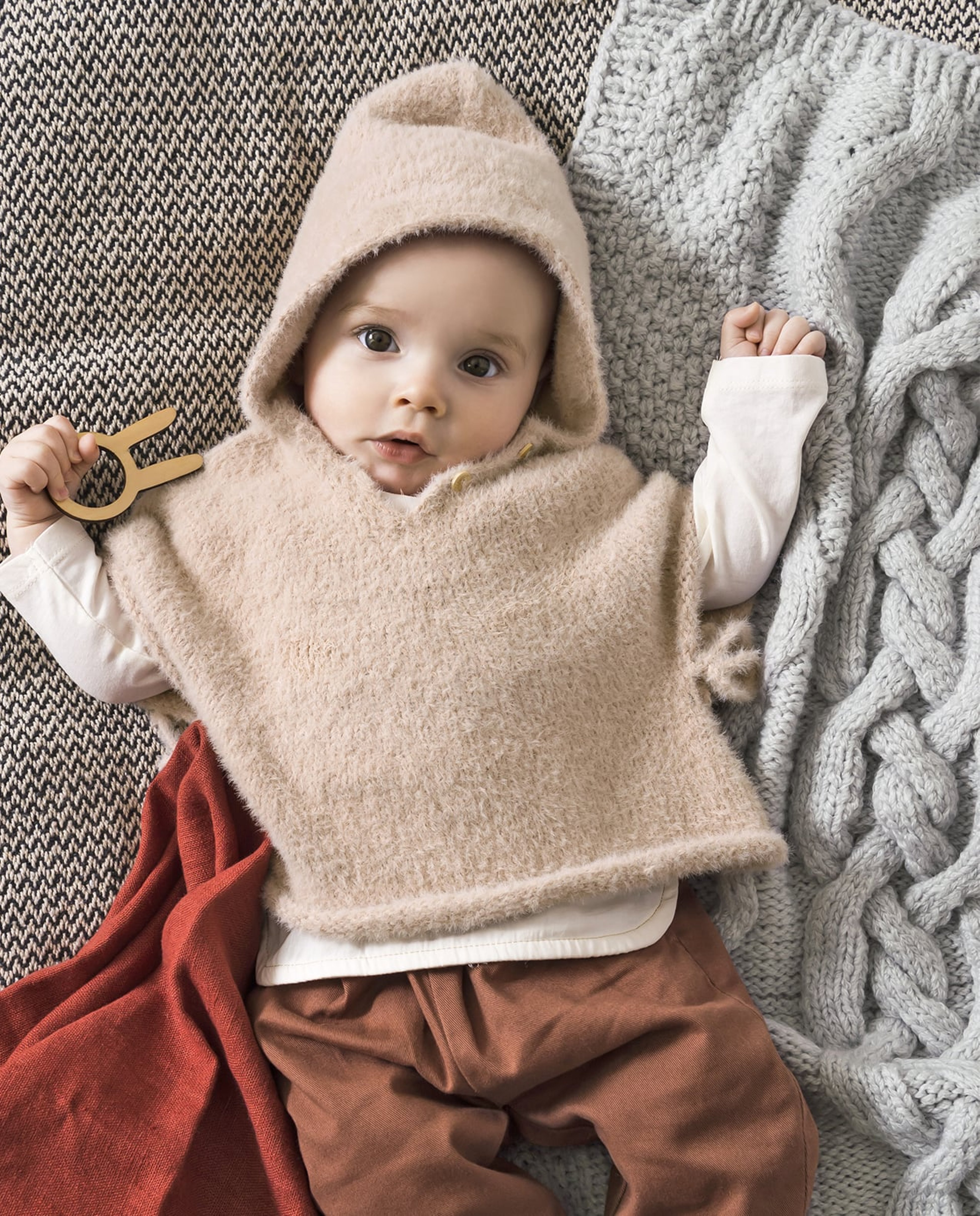 Modèle Poncho Bb Faustine Phil Romance