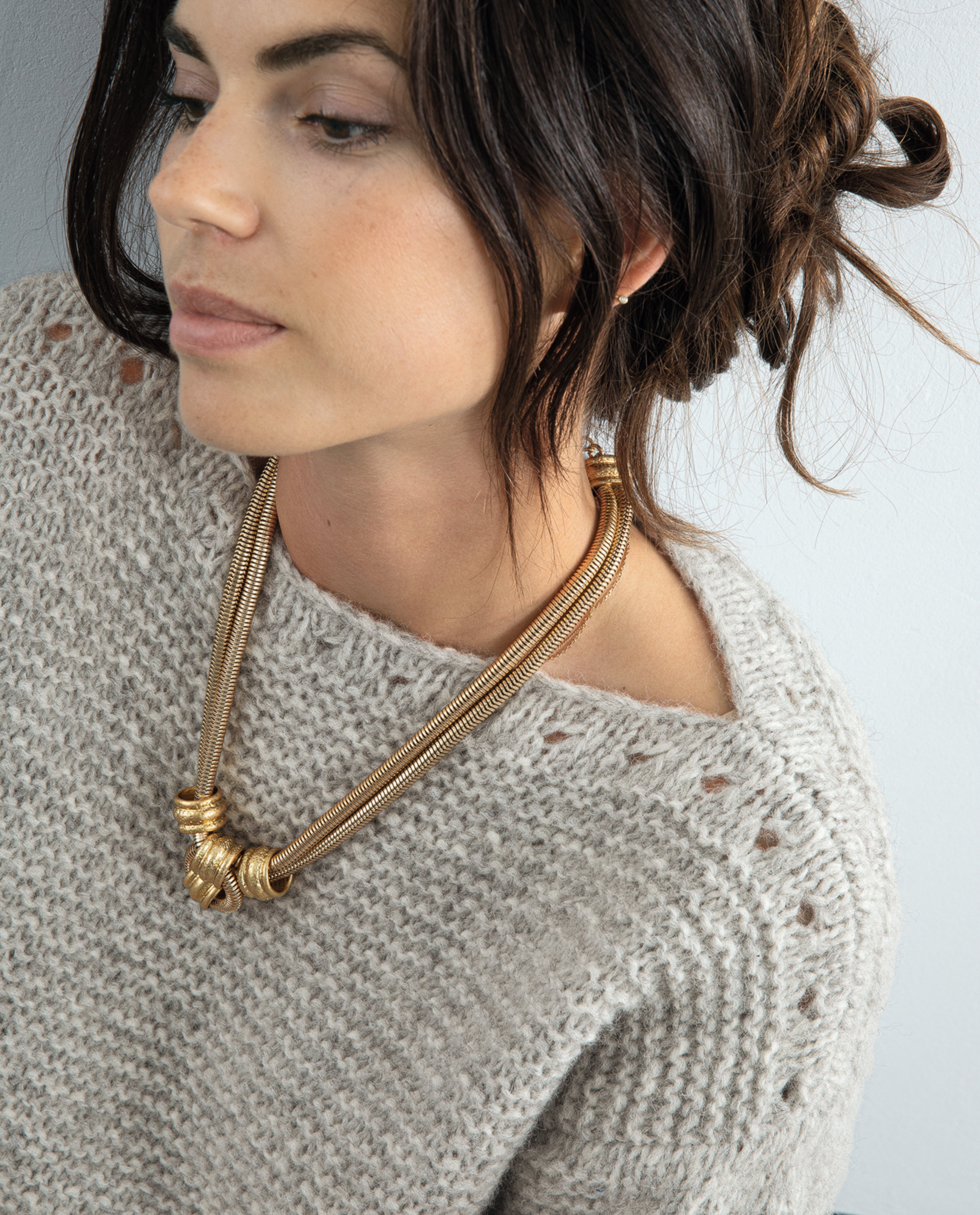 Women's Sweater Model Lou