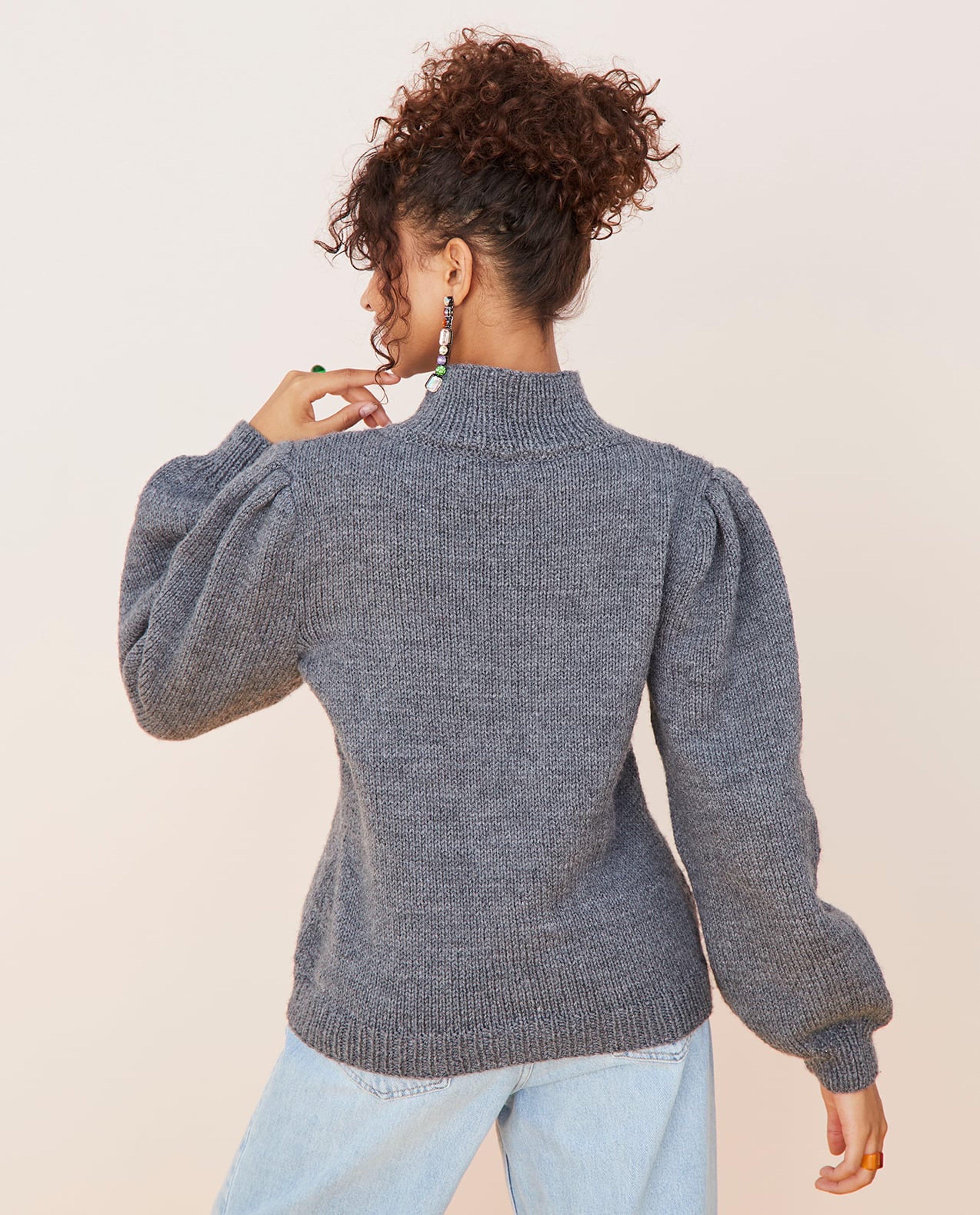 Women's model - Turtleneck sweater Azra