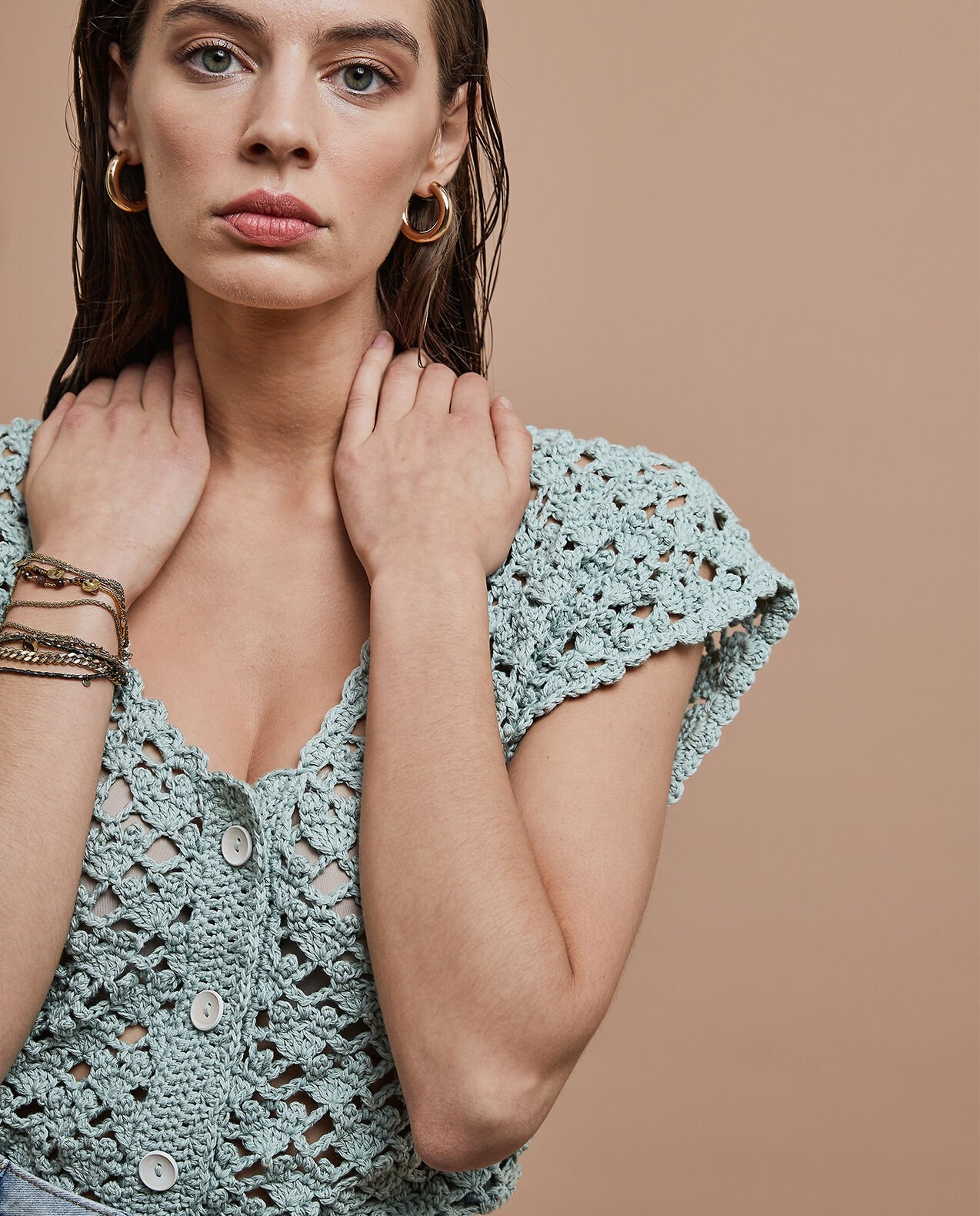 Women's Sweater Model Lola