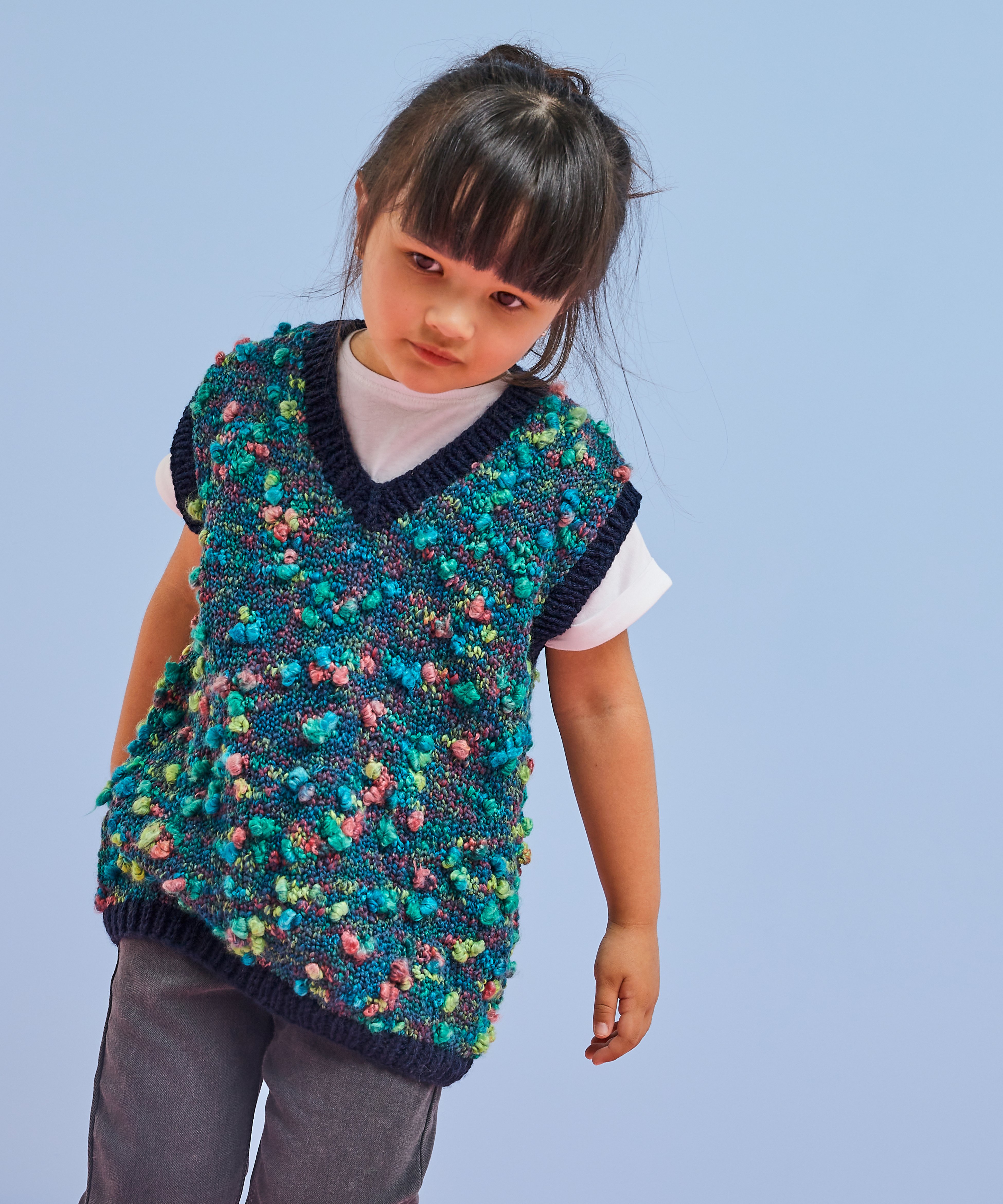 Titouni Sleeveless Sweater Model