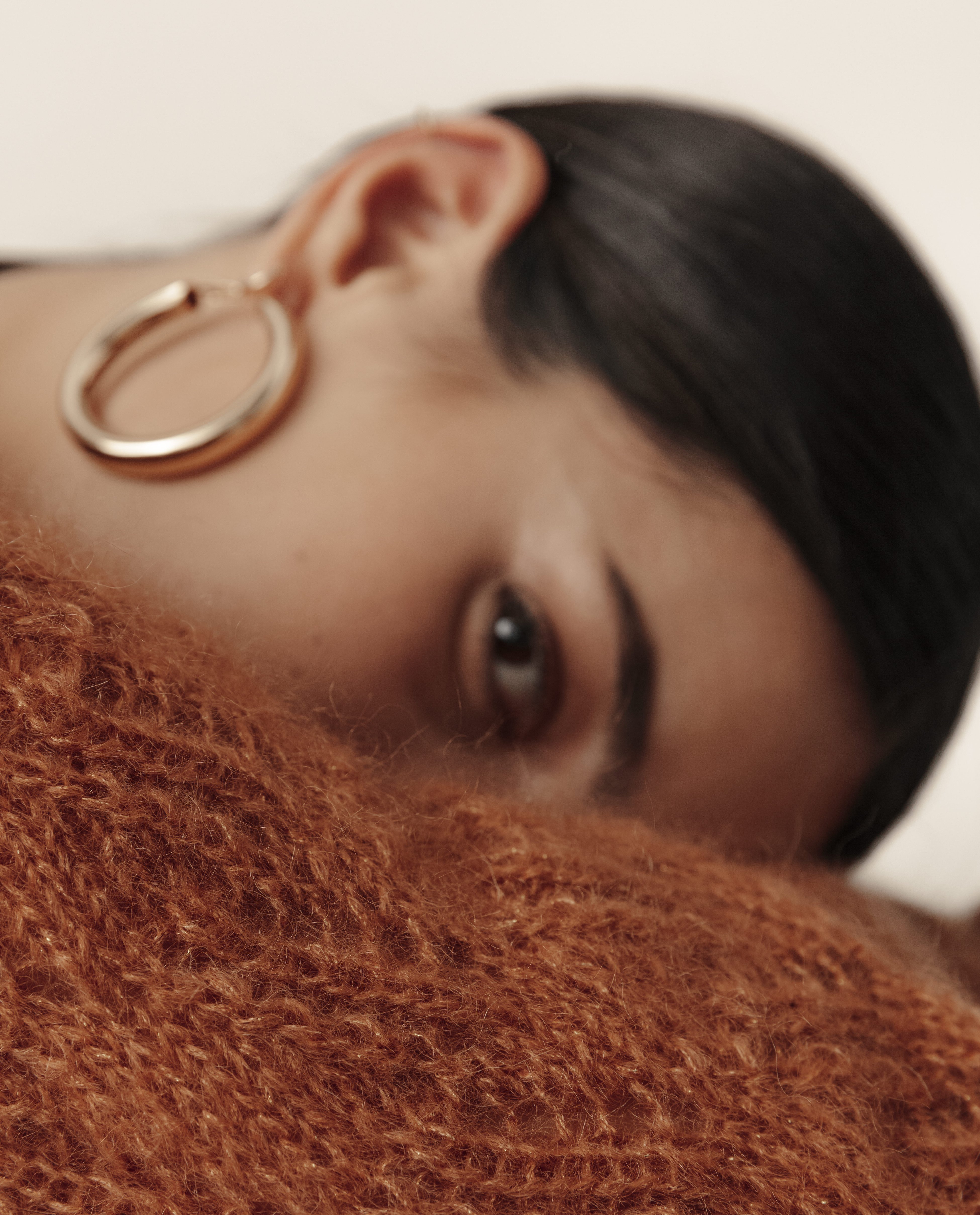 Women's Sweater Model Steffie