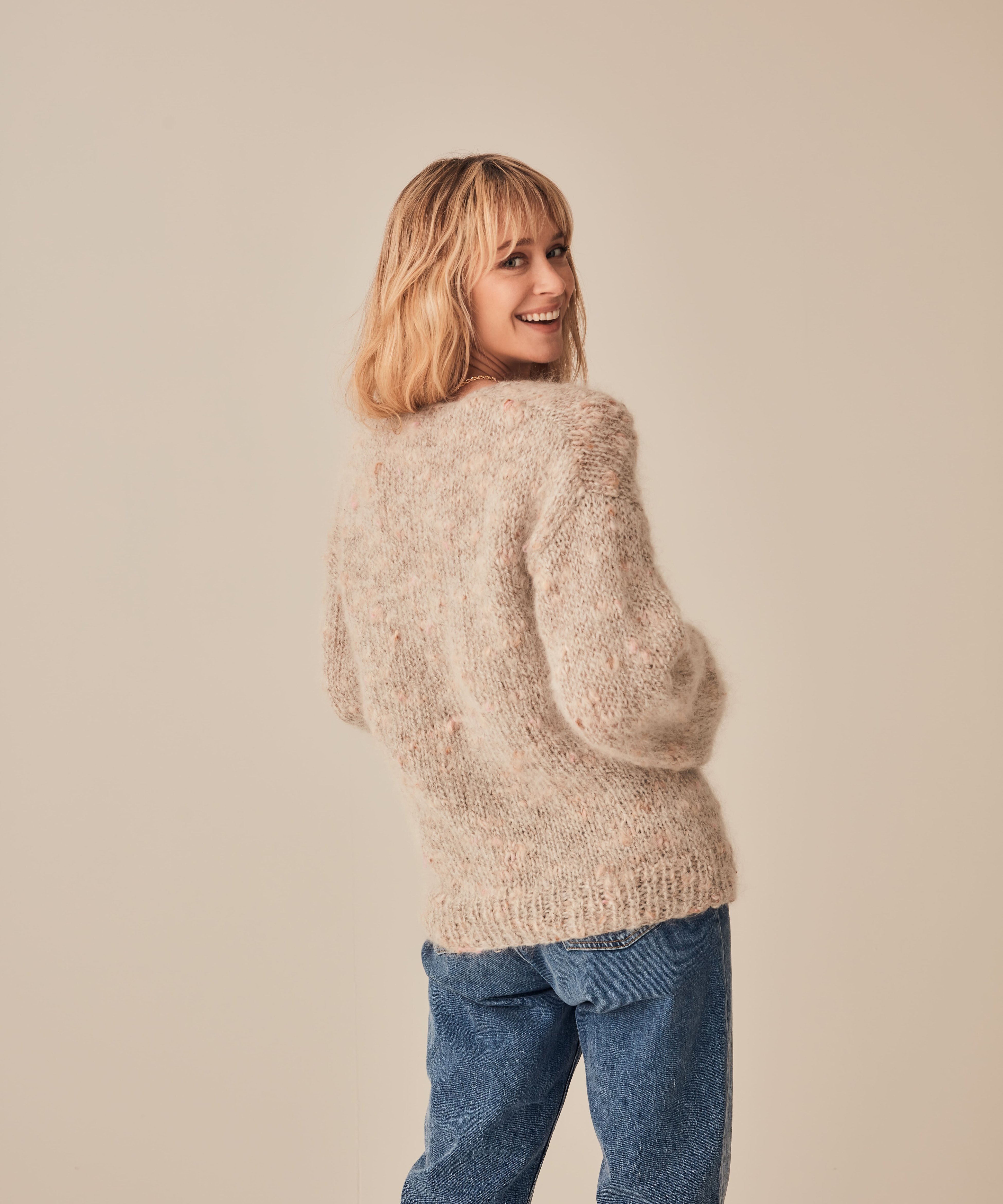 Women's Sweater Model Suzon