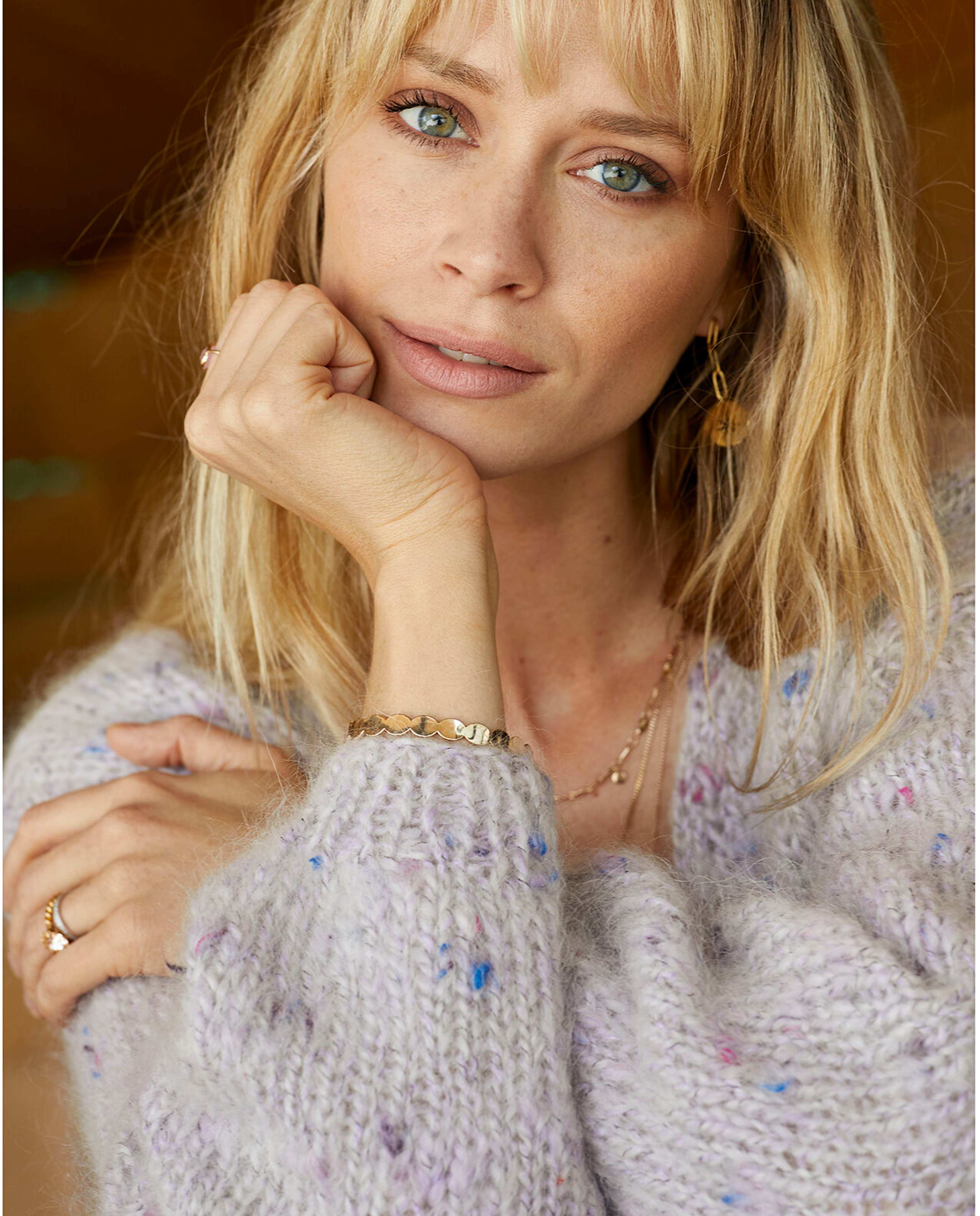 Women's Sweater Model Suzon