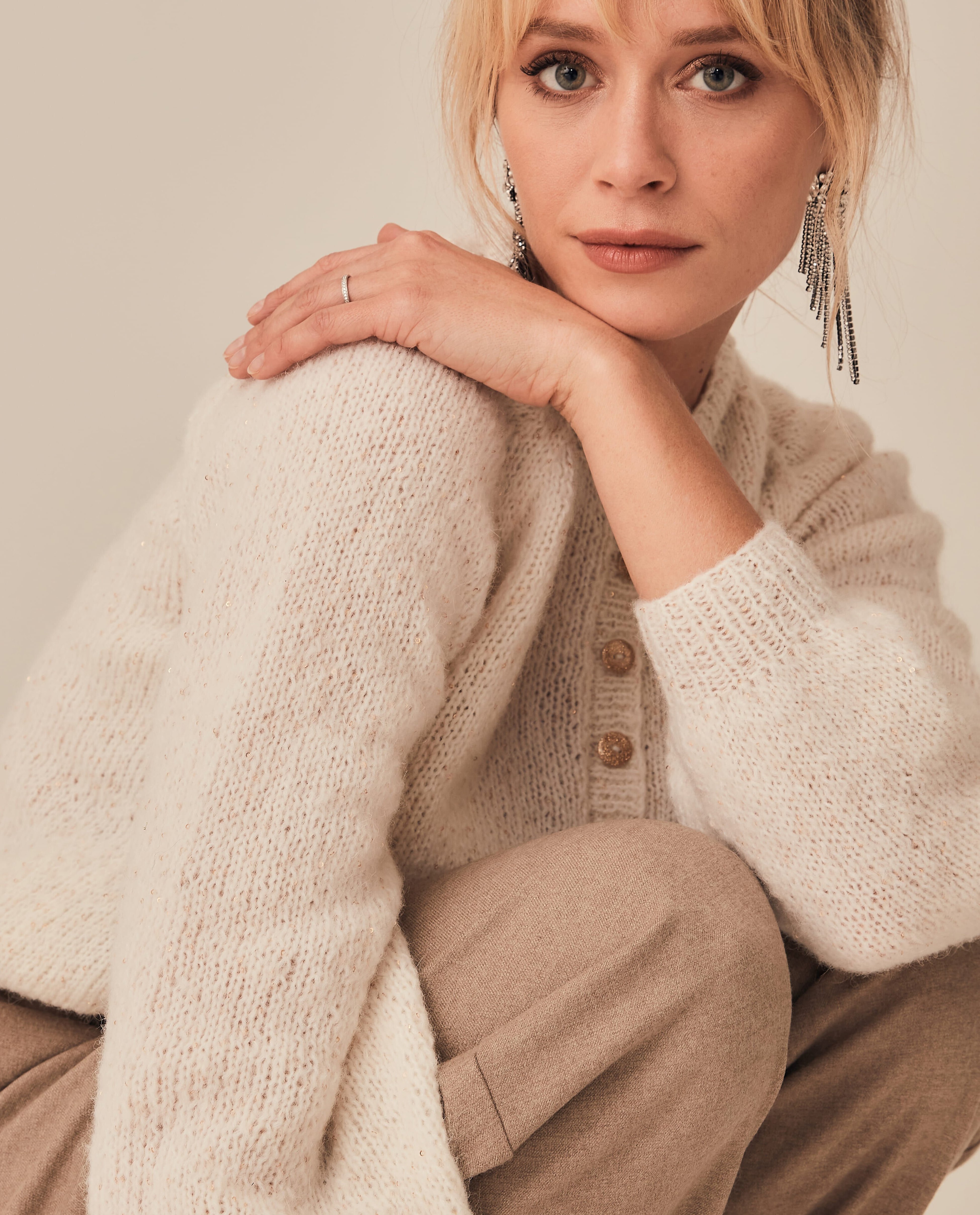 Women's Sweater Model Shanel