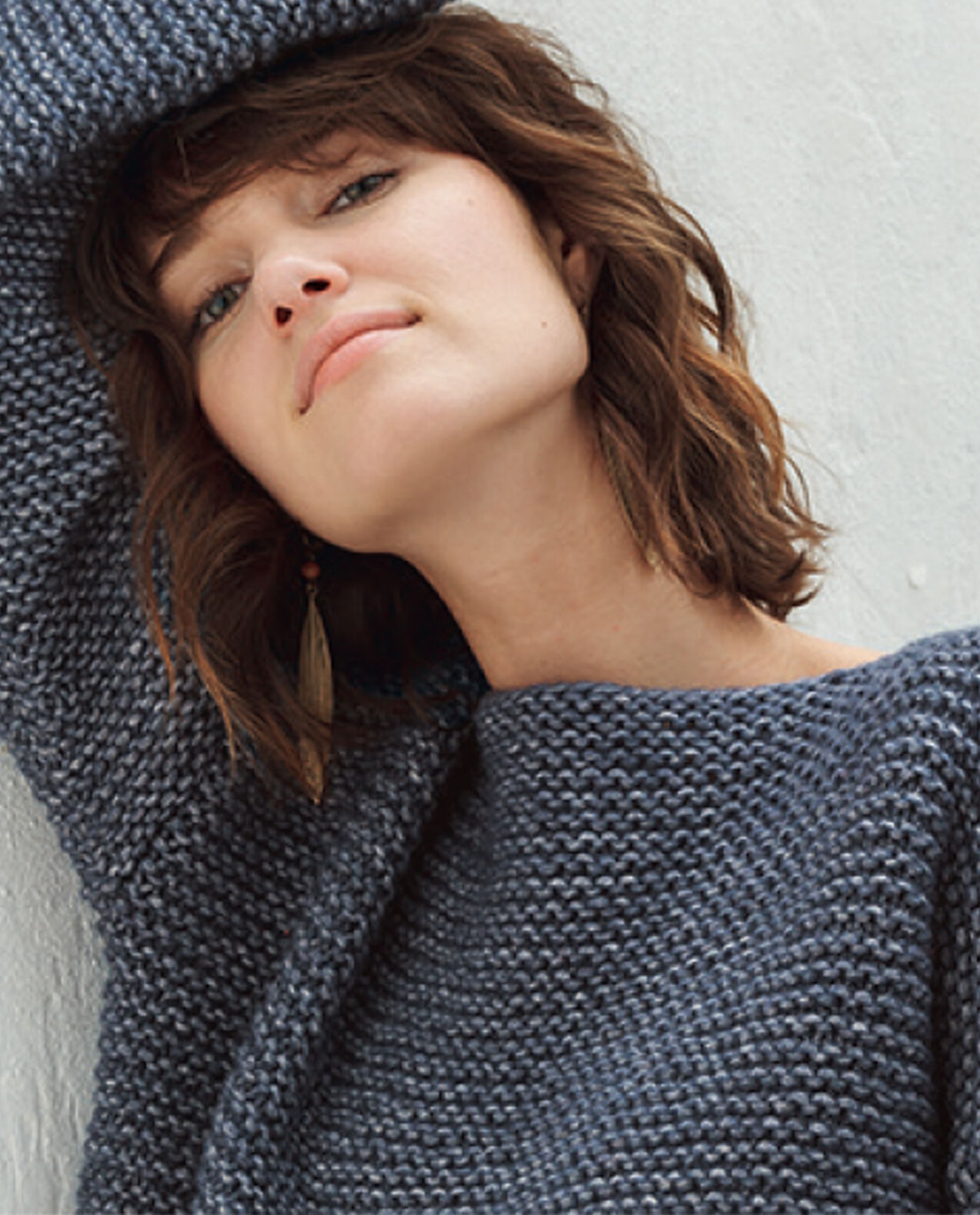 Women's Sweater Model Romina