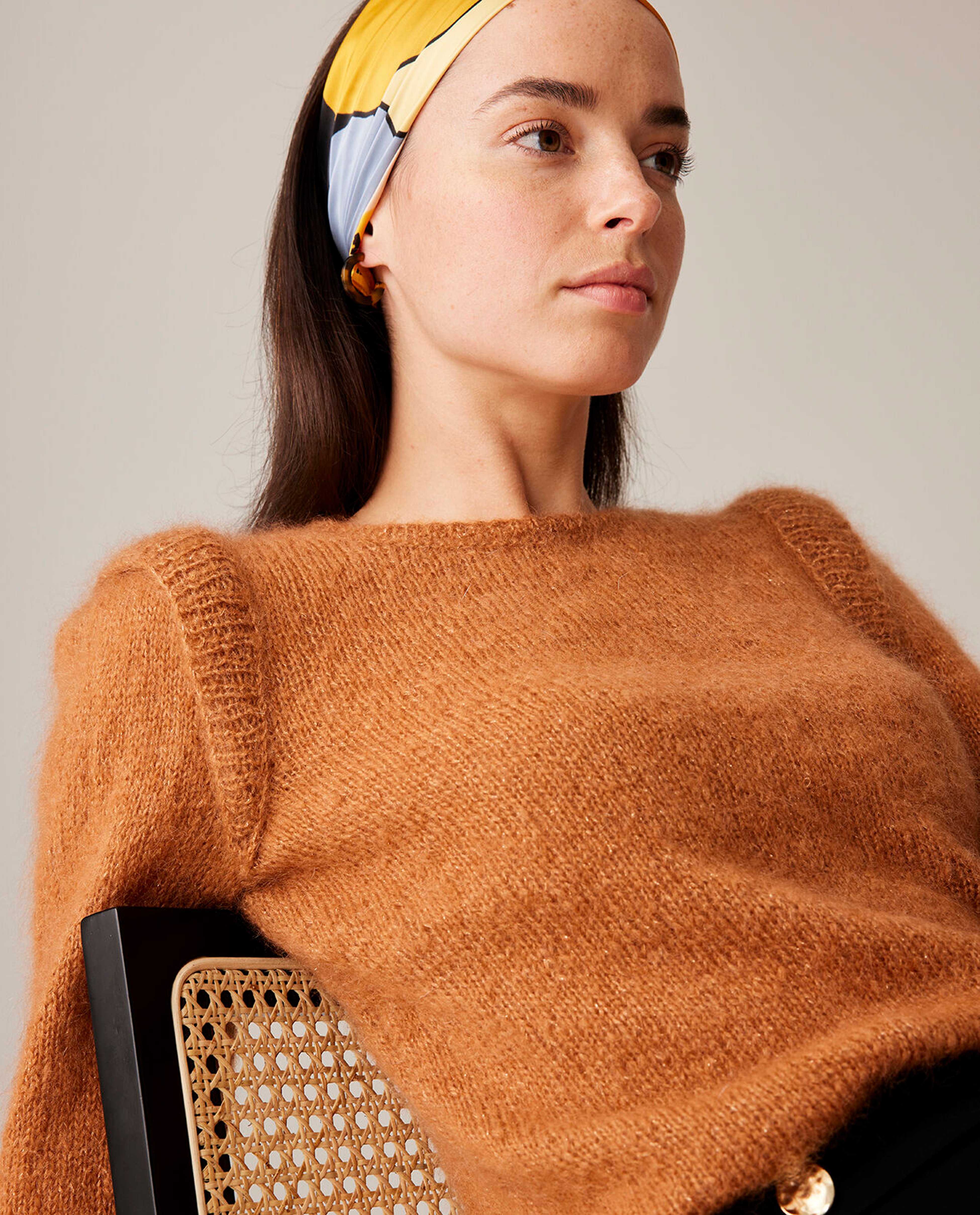 Women's Sweater Model Yanelle