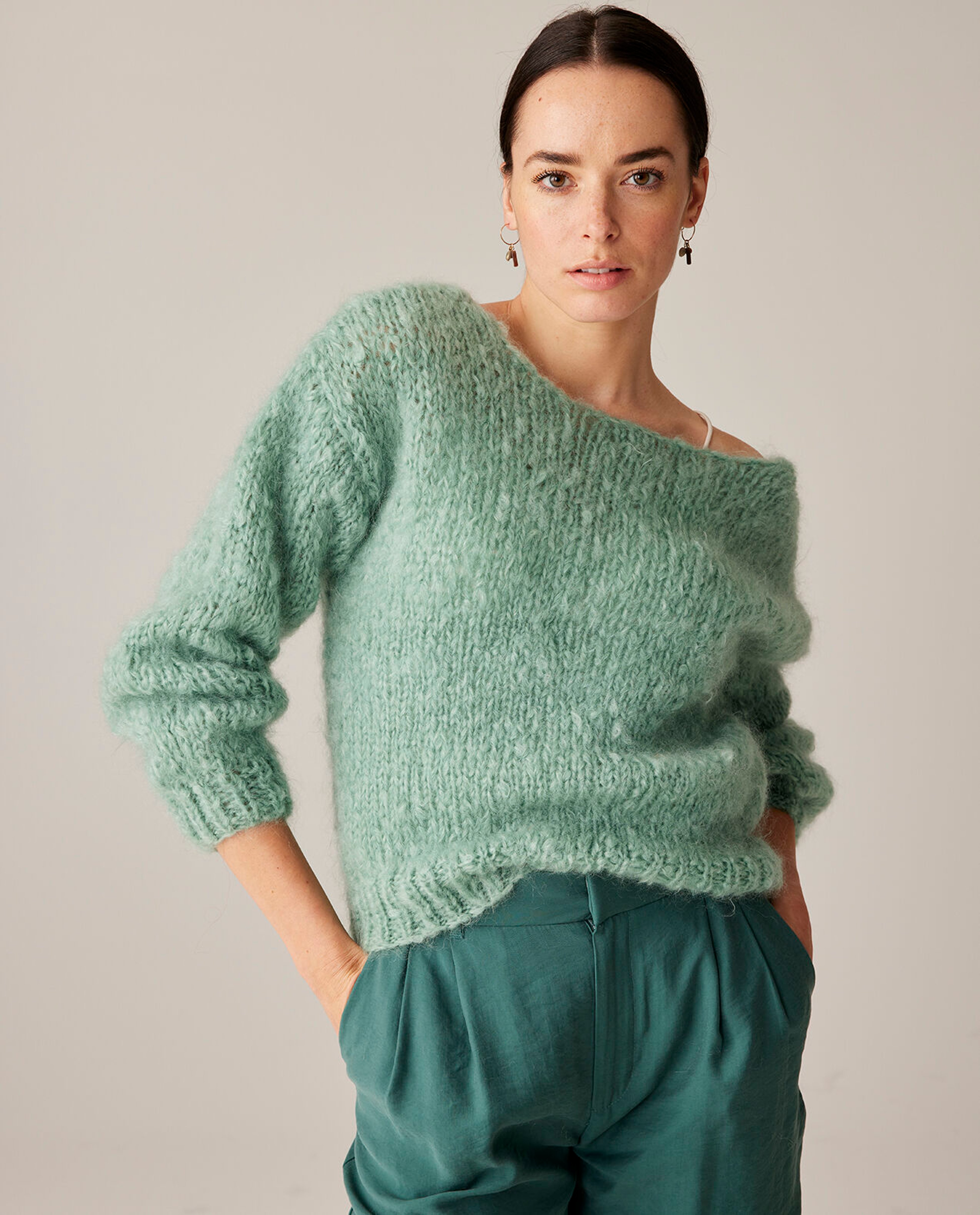 Zya Women's Sweater Pattern