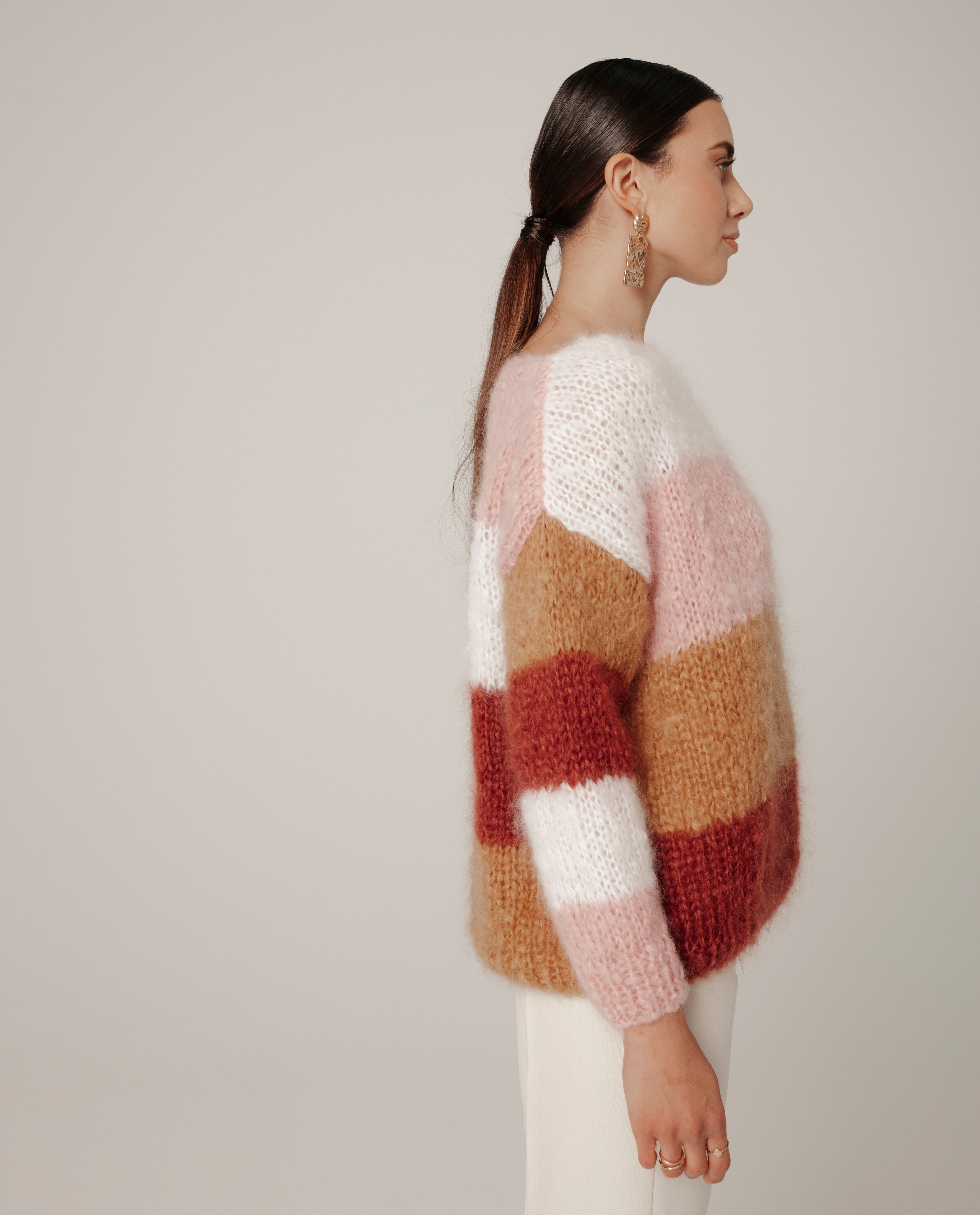 Women's Sweater Model Lara