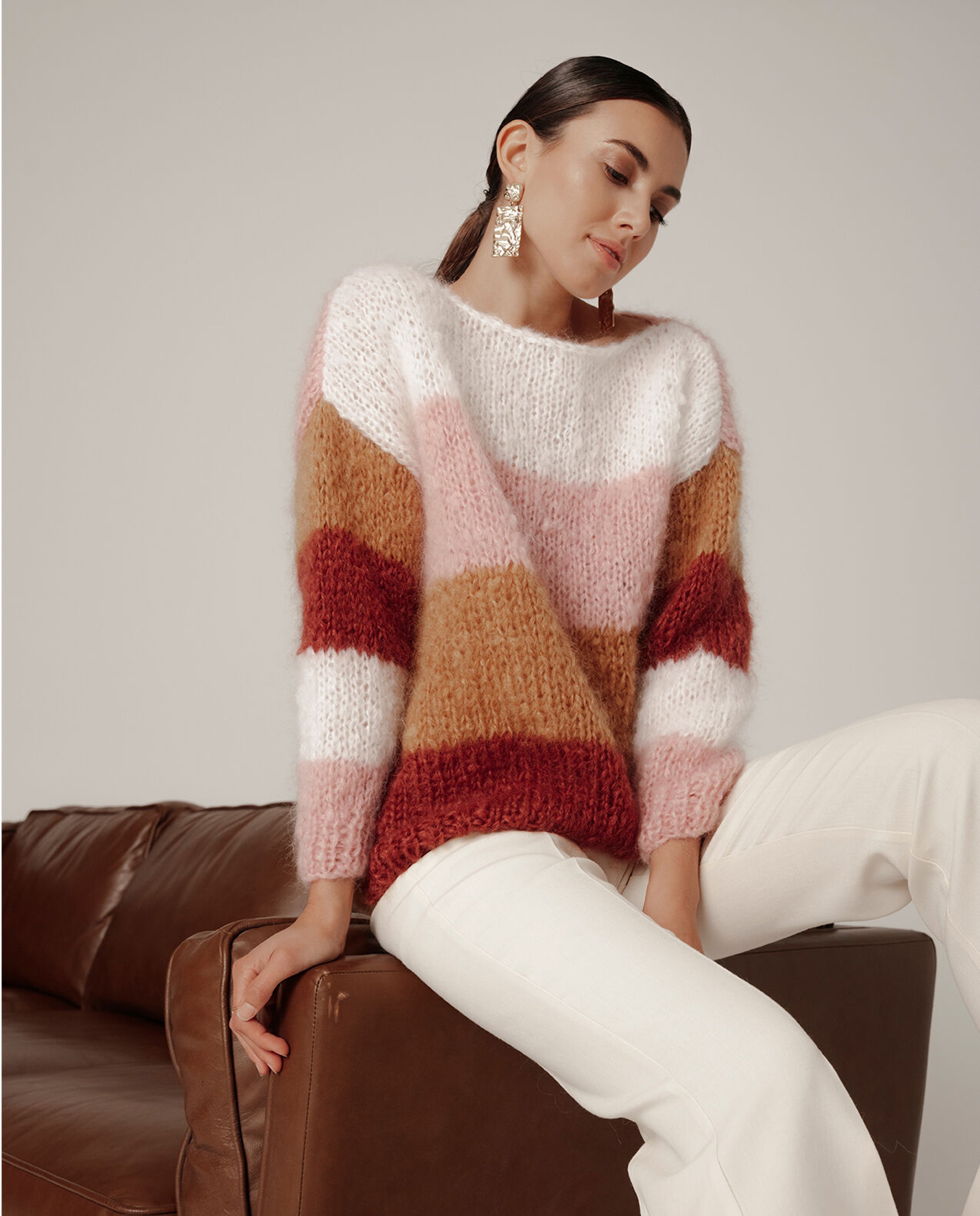 Women's Sweater Model Lara