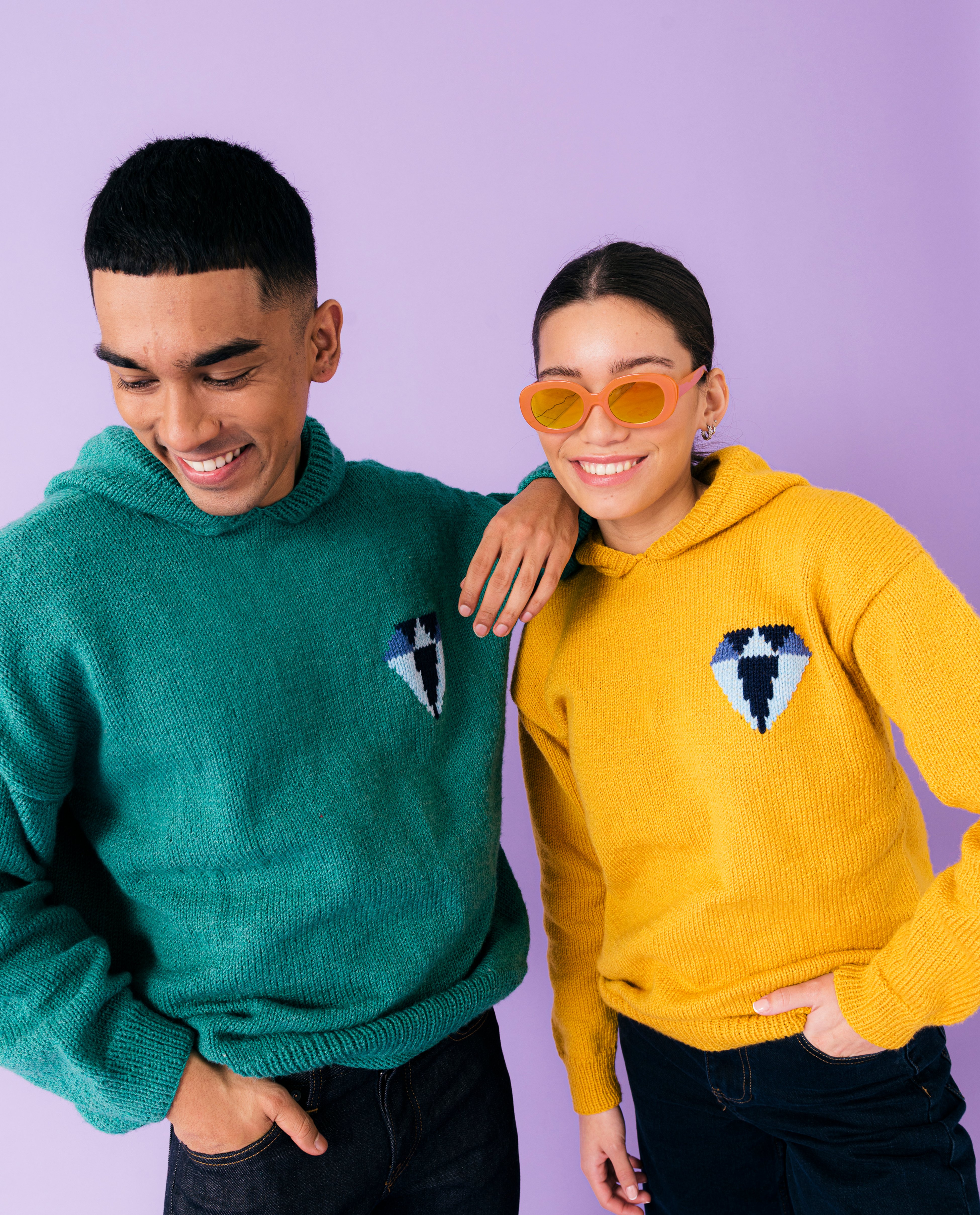 Unisex Sweater Model Davon