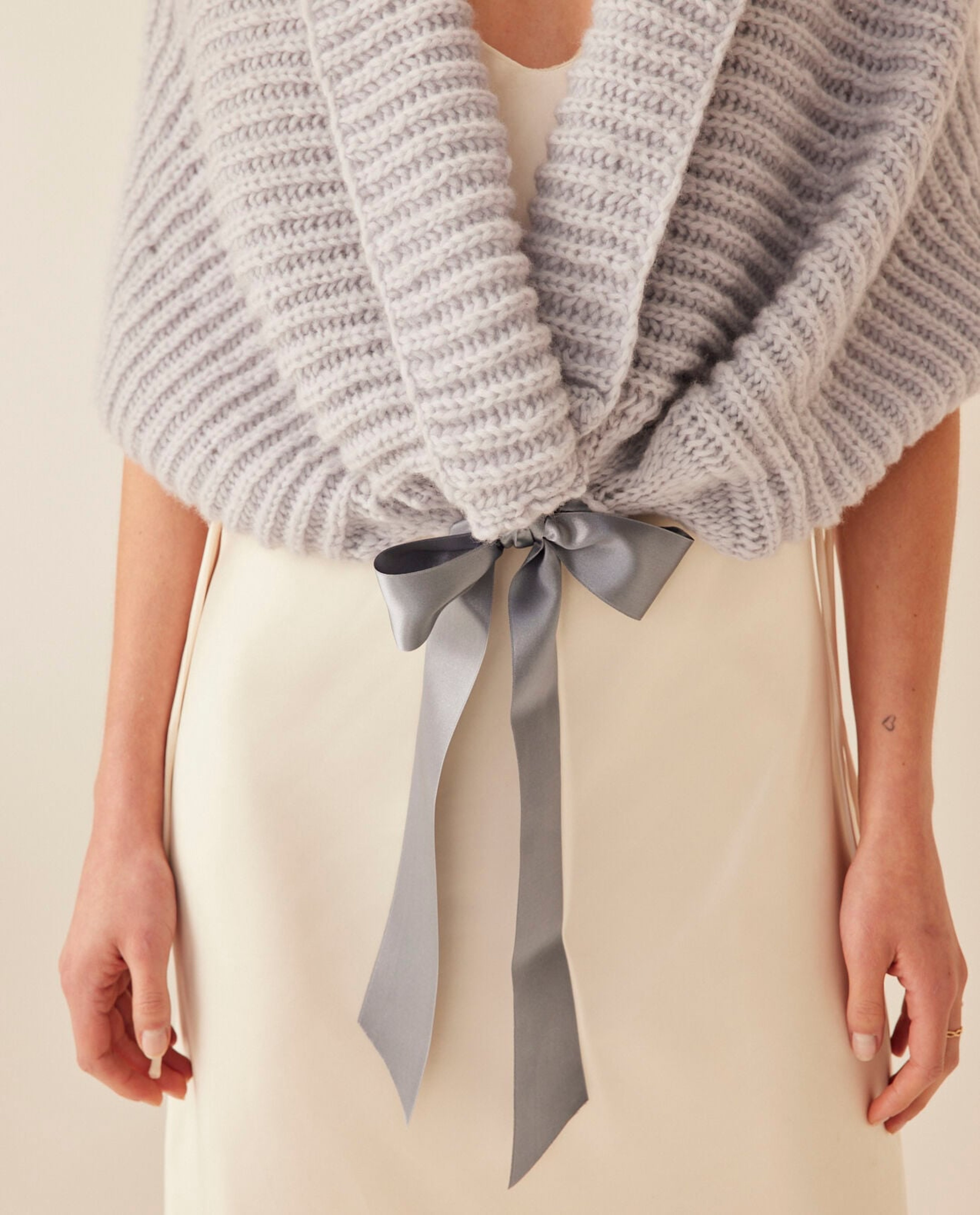 Dames Schouderwarmer Model Jasmine