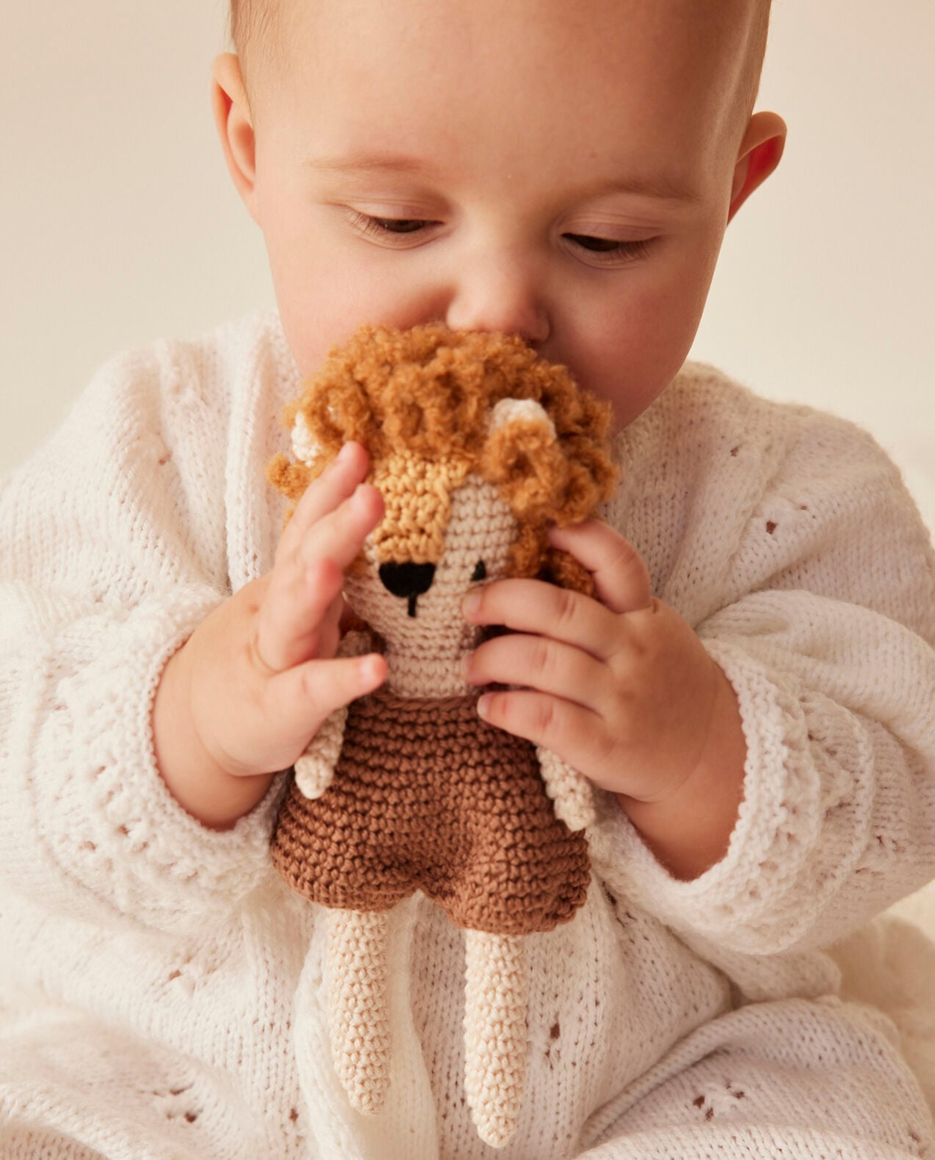 Modèle Doudou Amigurumi Lion
