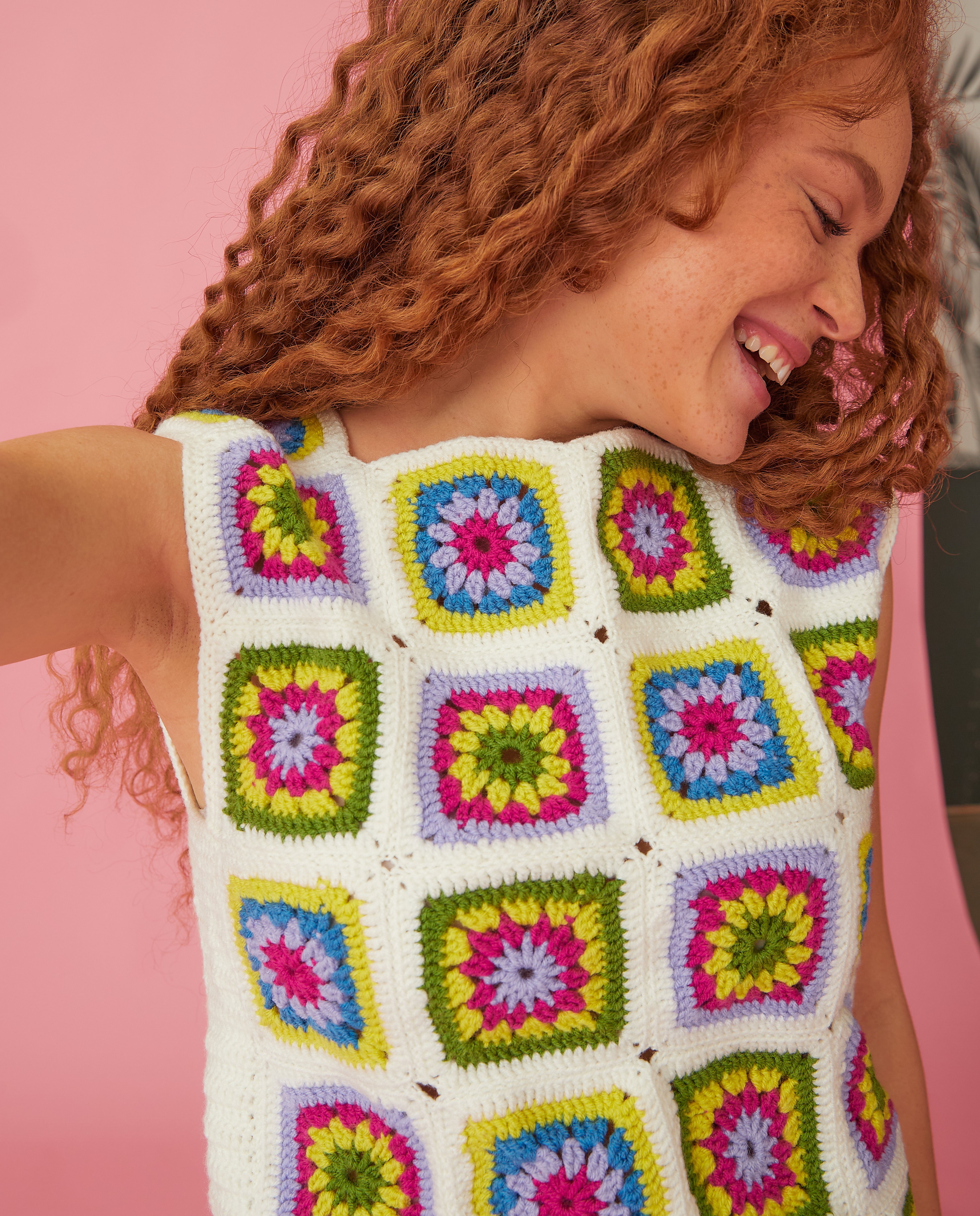 Women's Sleeveless Sweater Dune Model