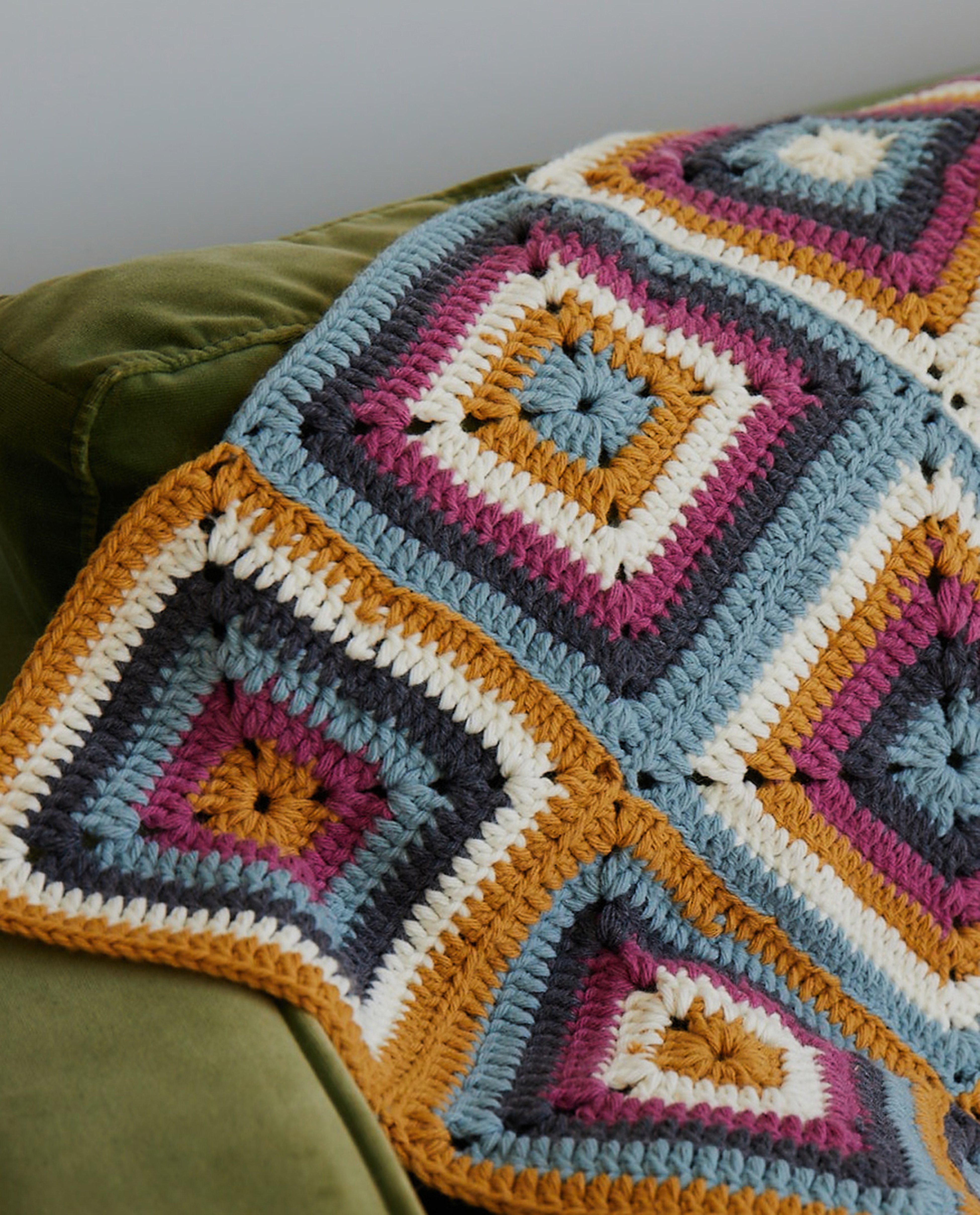 Women's Plaid Model Cornelia