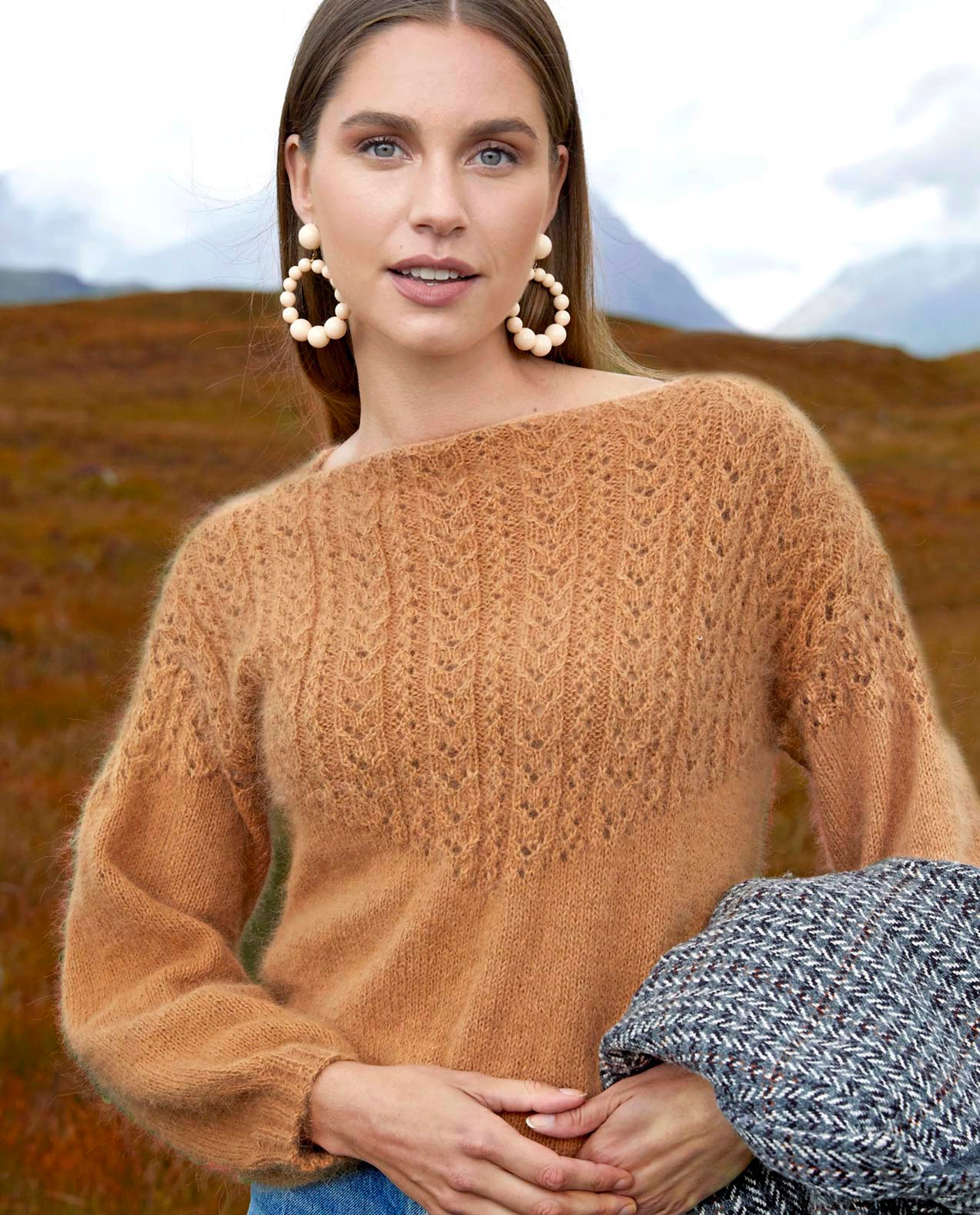 Women's Sweater Model Olivia