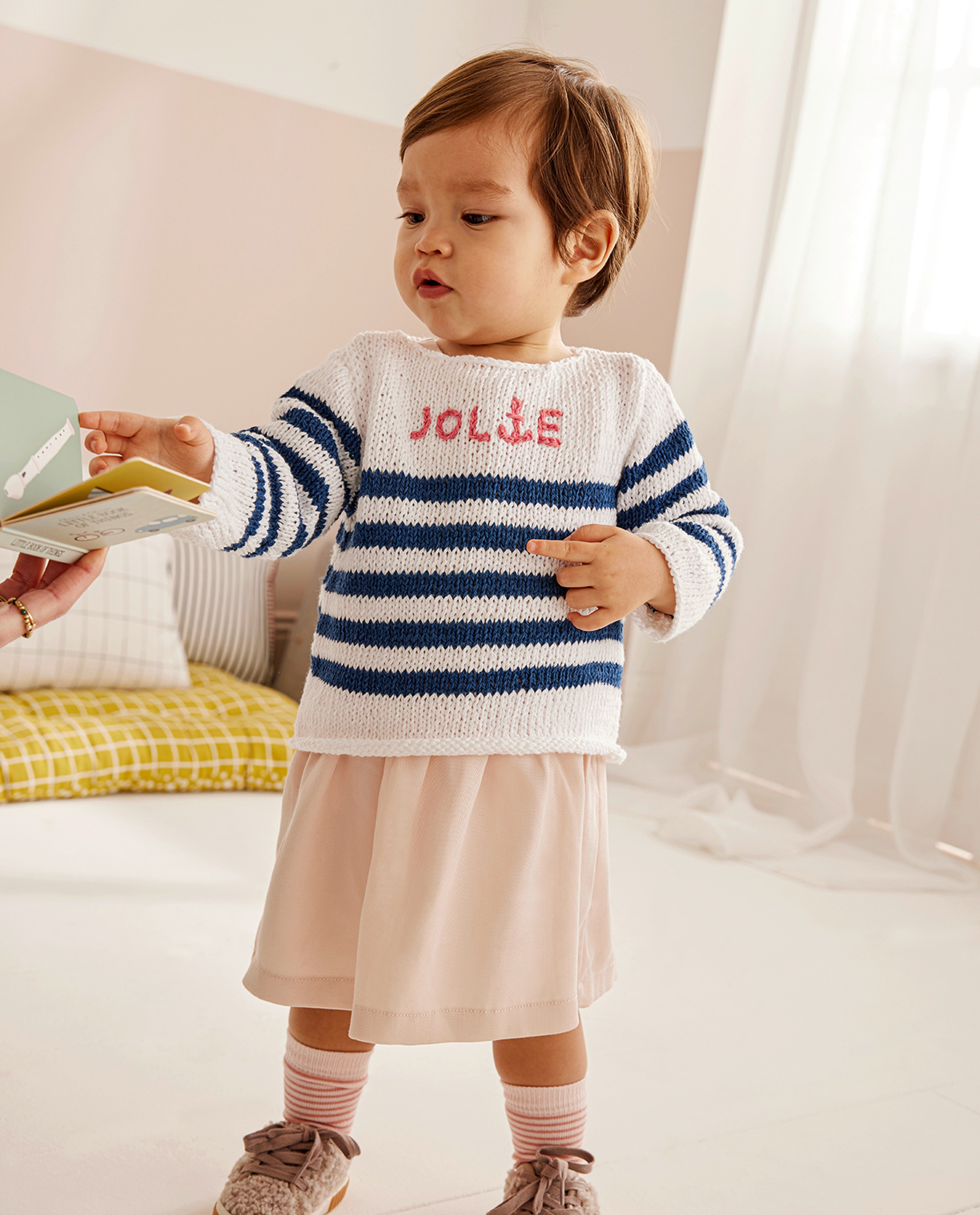 Eva Sailor Sweater Model