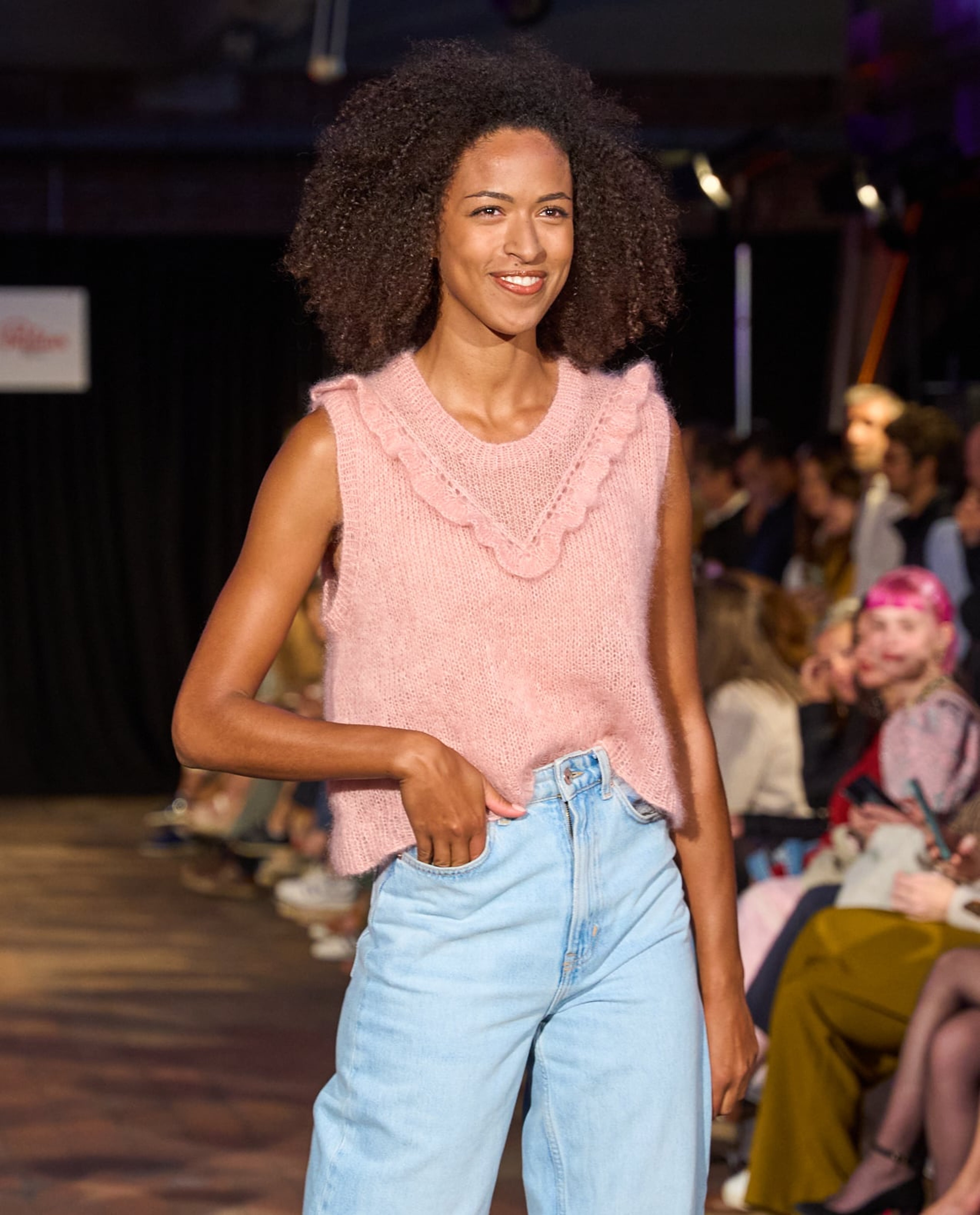 Modèle Pull Sans Manches Femme Solange