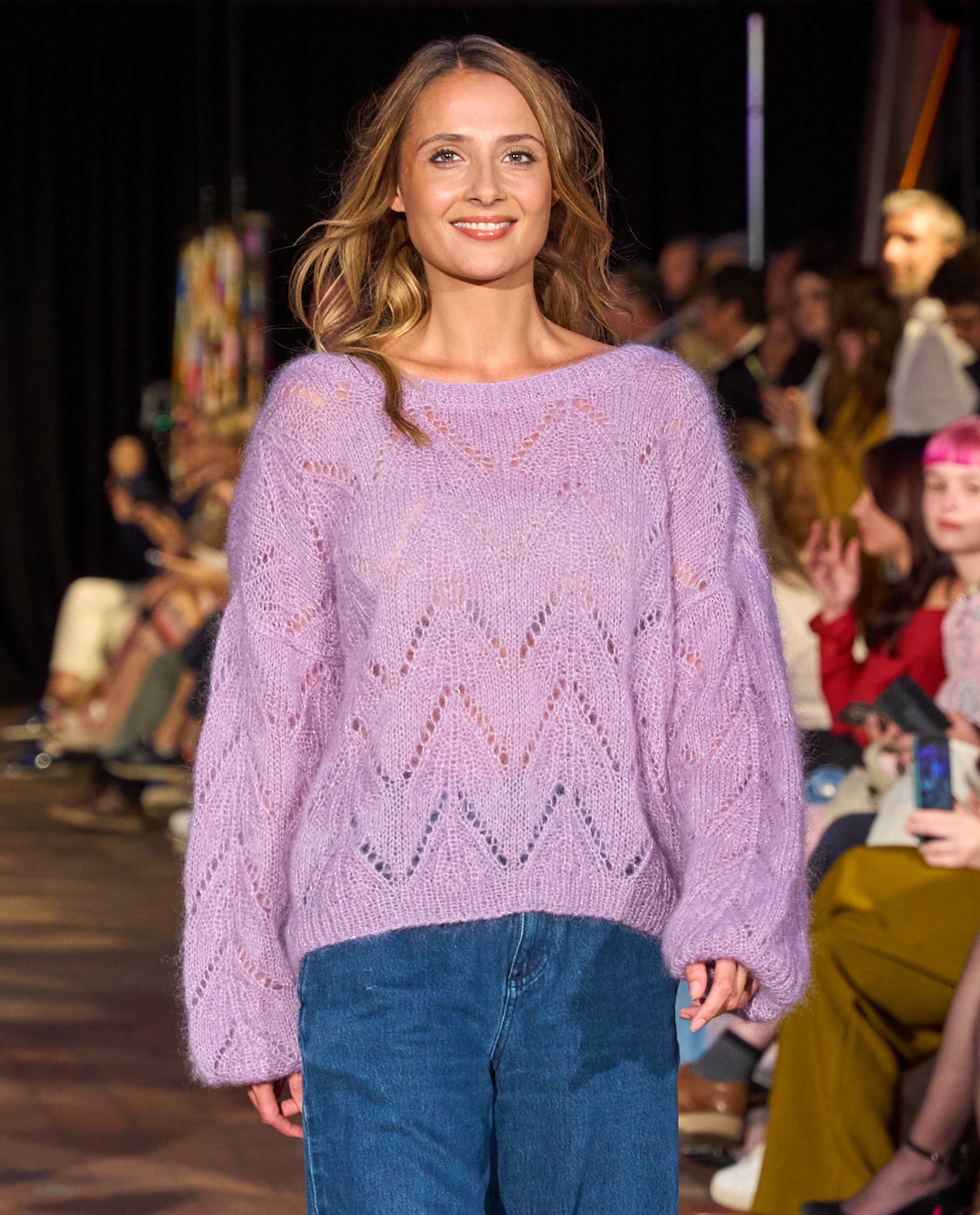 Women's Sweater Model Beth