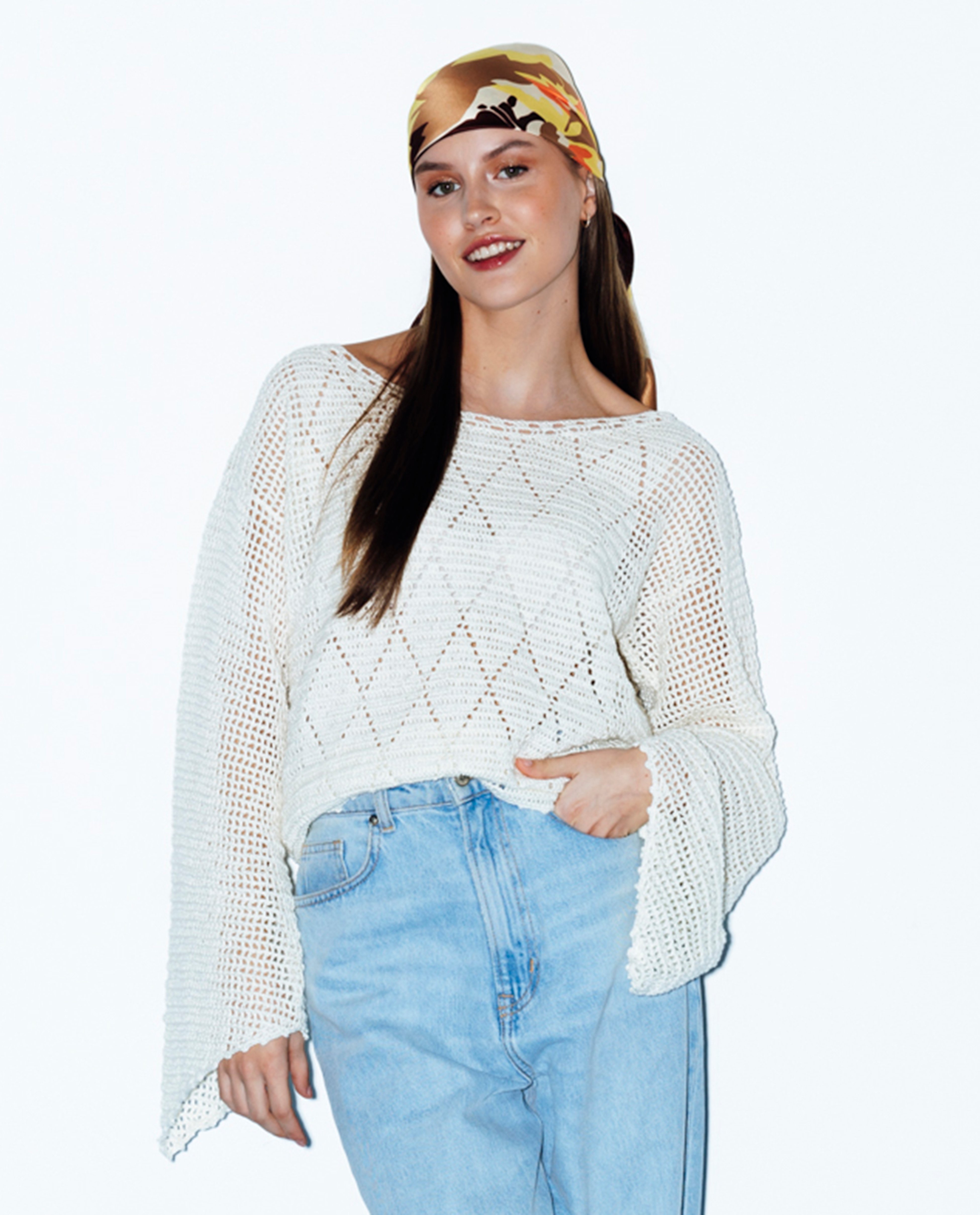Women's Sweater Model Baba