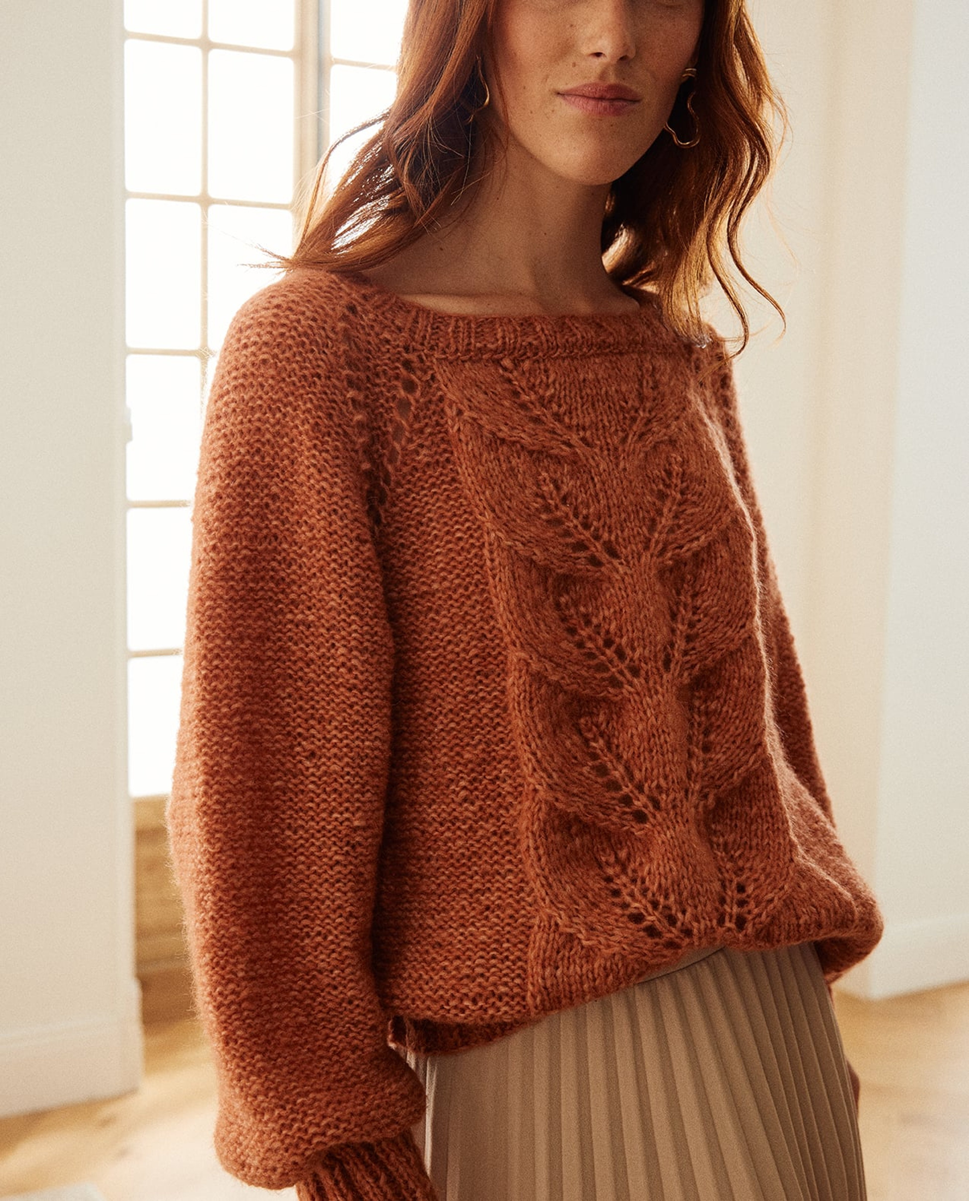 Honored Women's Sweater Model