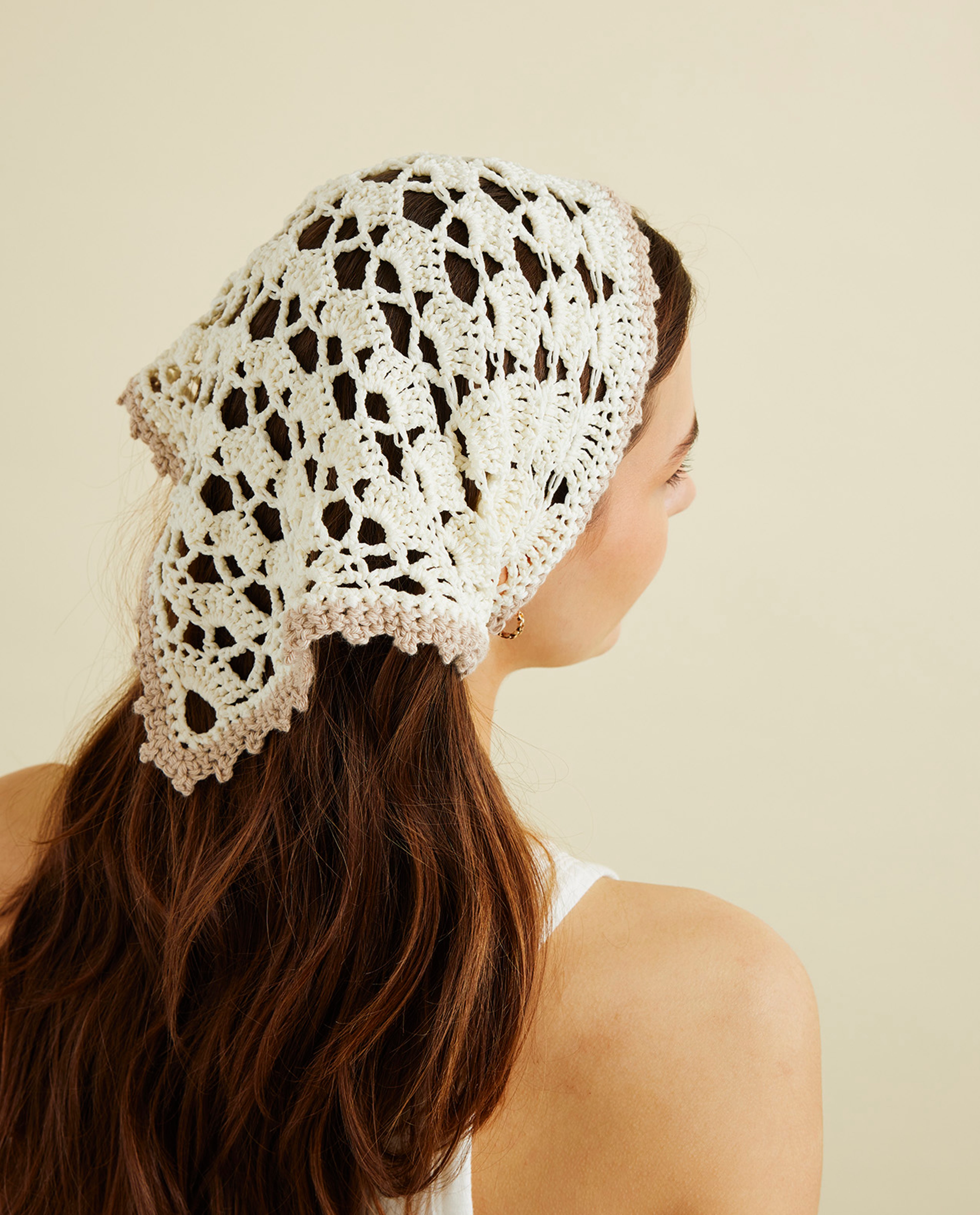 Modèle Accessoire Foulard Idalie