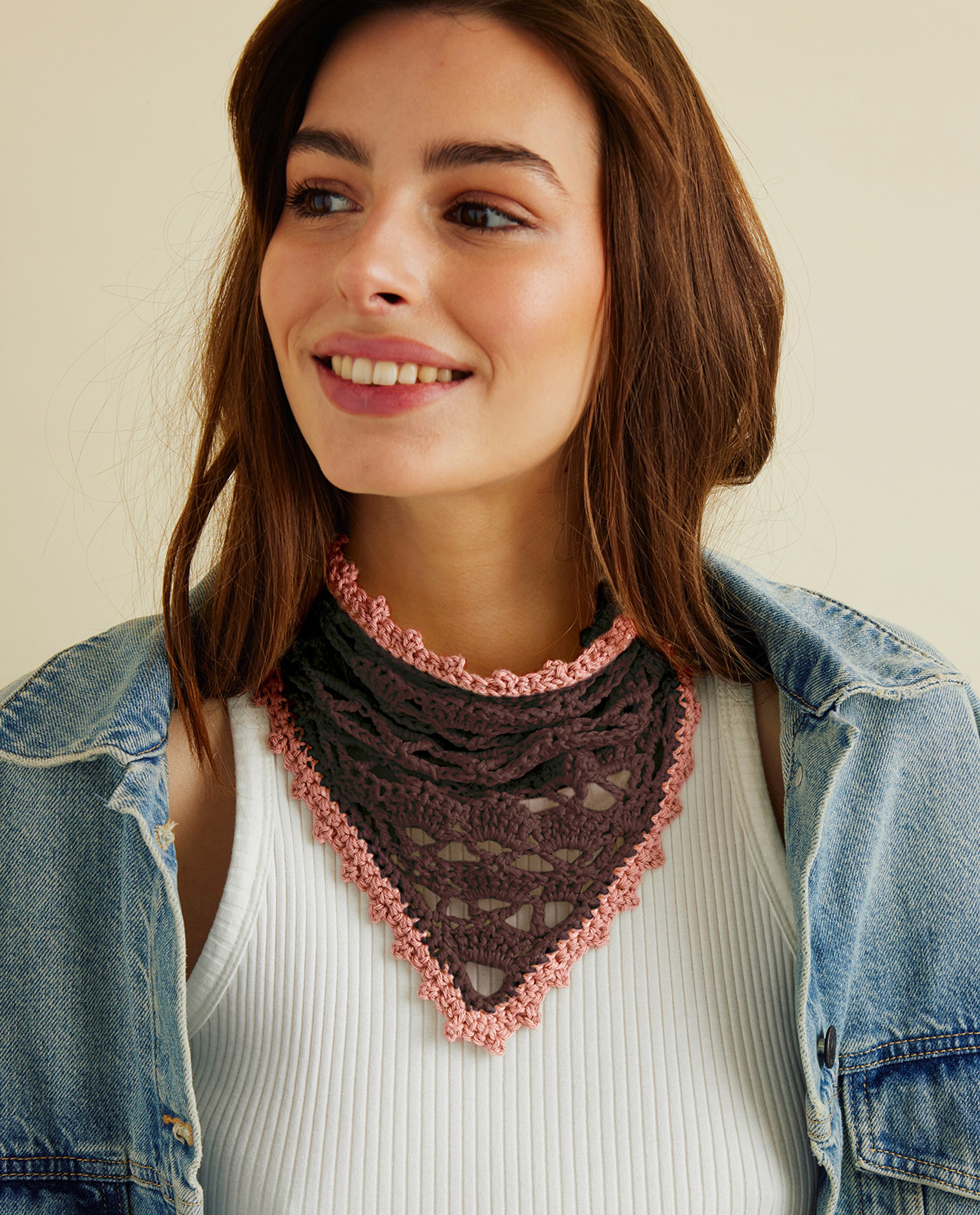 Modèle Accessoire Foulard Idalie