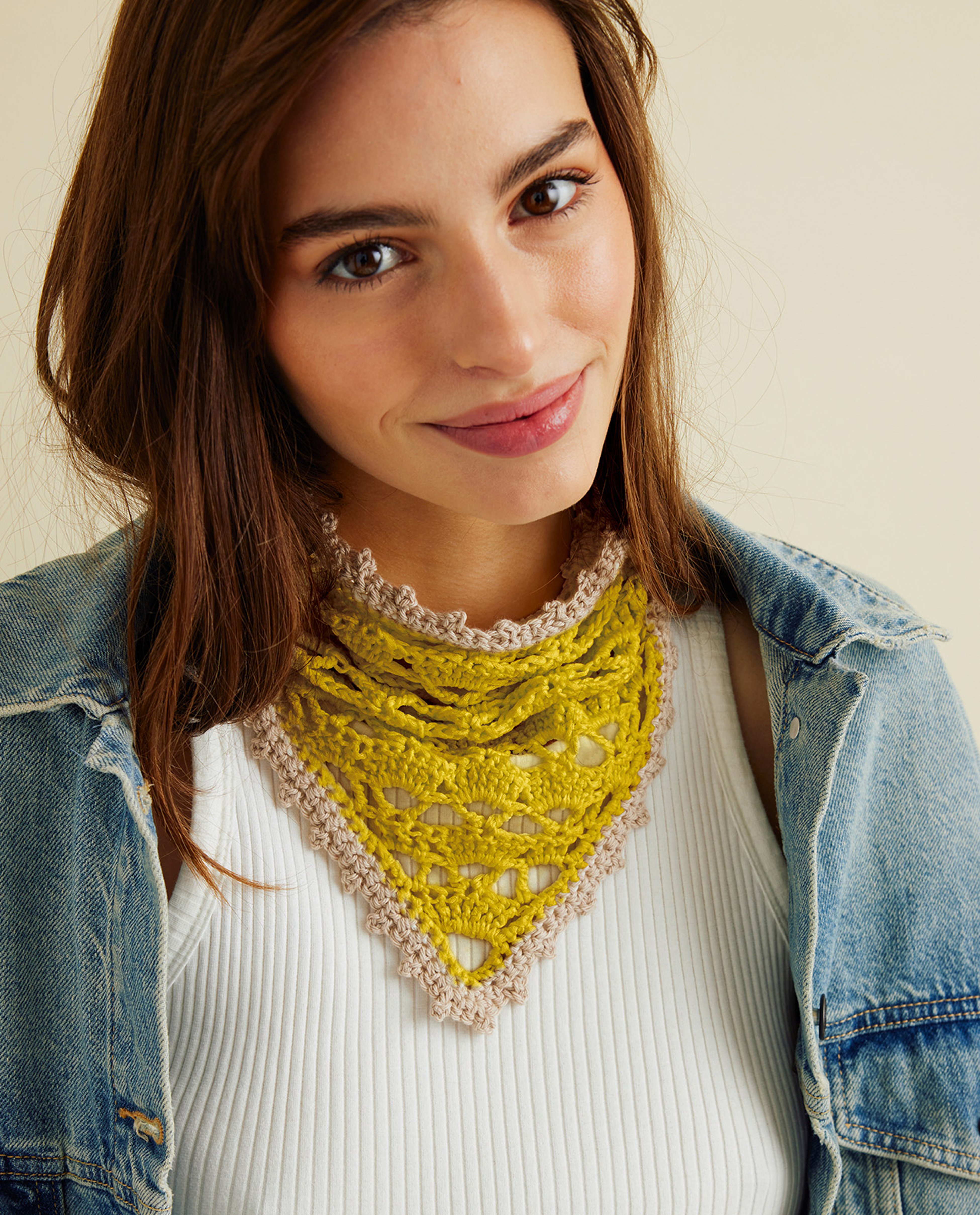 Modèle Accessoire Foulard Idalie